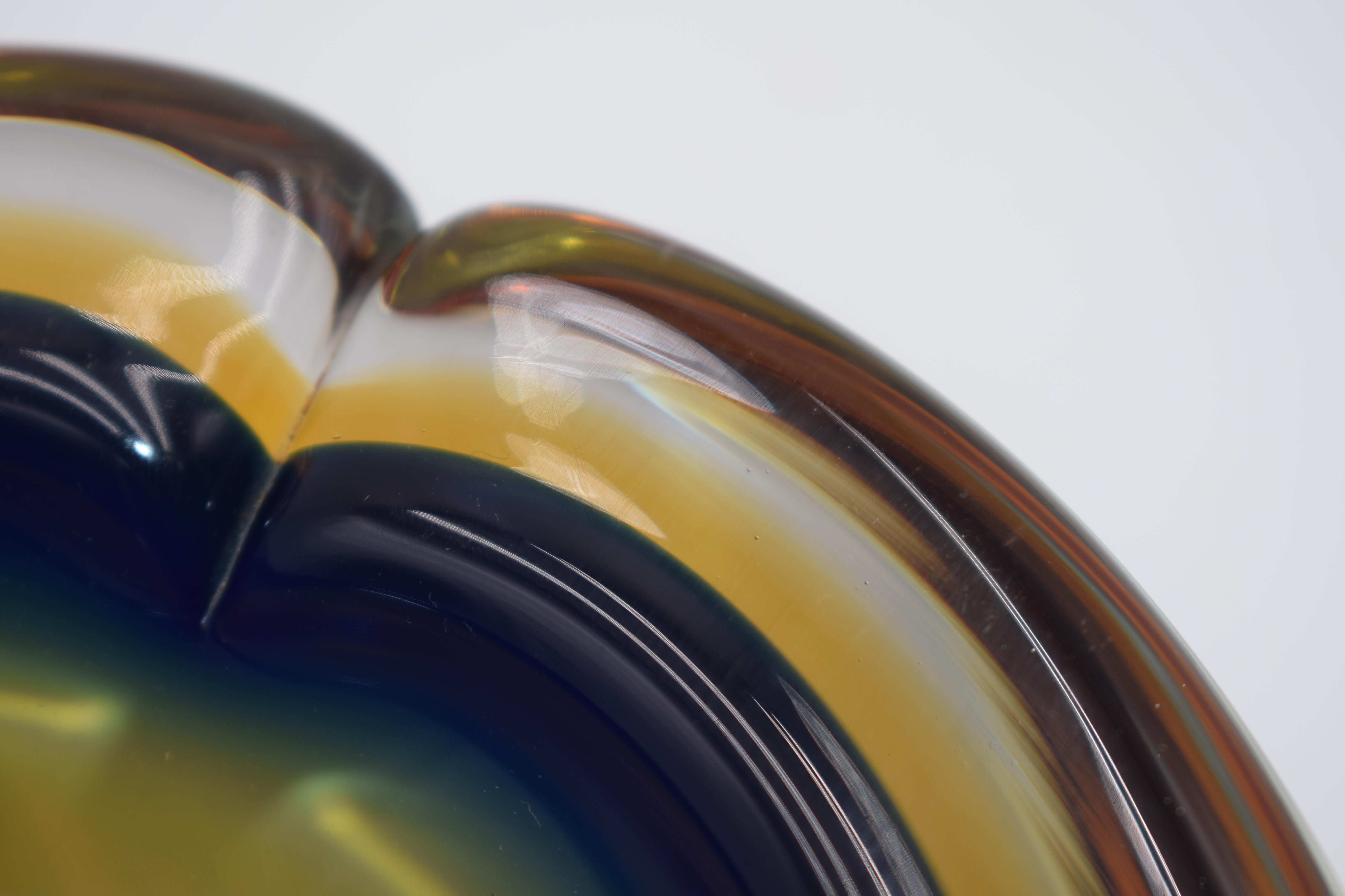 Aschenbecher aus Murano mit Zigarrenlöscher, 1970er Jahre. im Angebot 4