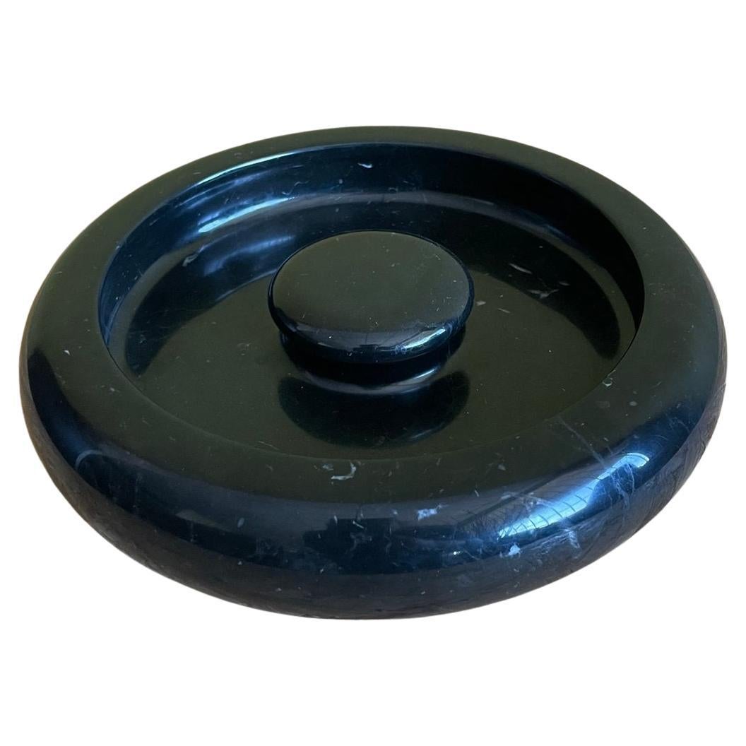 Black marble ashtray by Angelo Mangiarotti for Knoll, Italy, 1960s