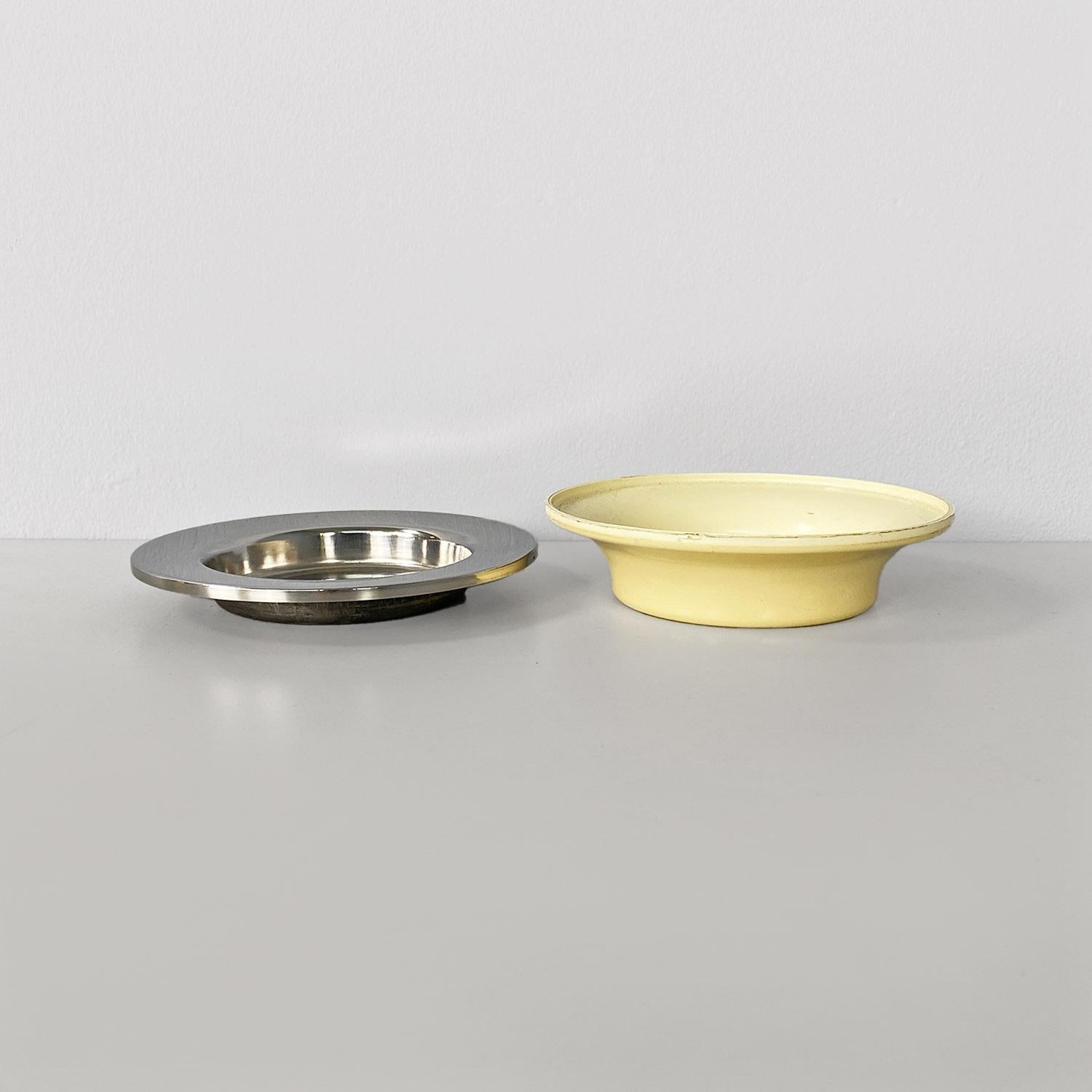 Late 20th Century Metal and plastic ashtray, modern Italian, Gino Colombini, Kartell 1970 For Sale