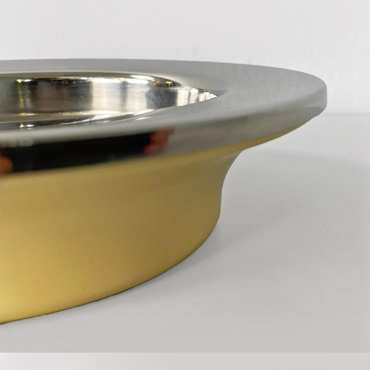 Metal and plastic ashtray, modern Italian, Gino Colombini, Kartell 1970 For Sale 2