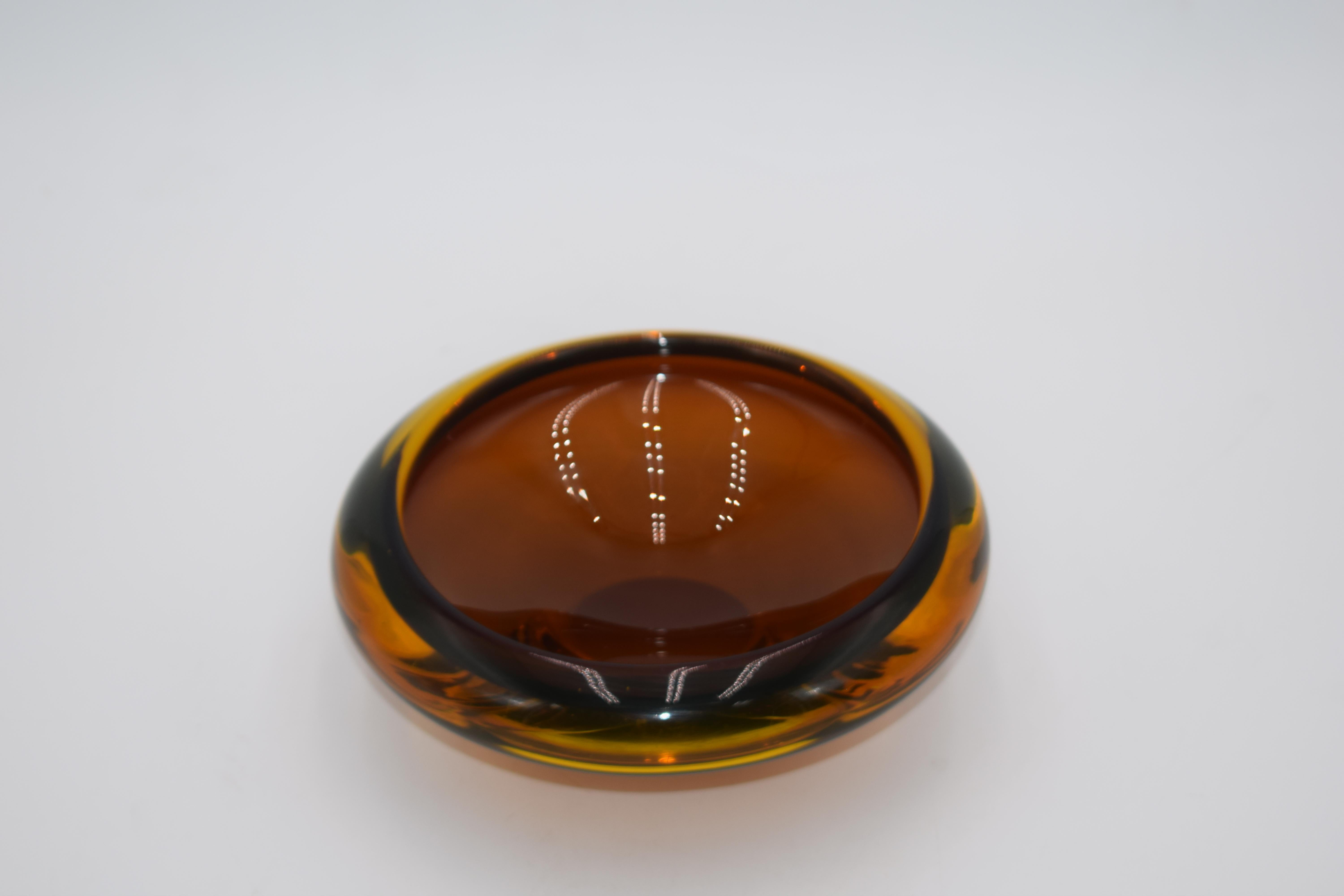 Murano glass ashtray, 1970s. For Sale 3