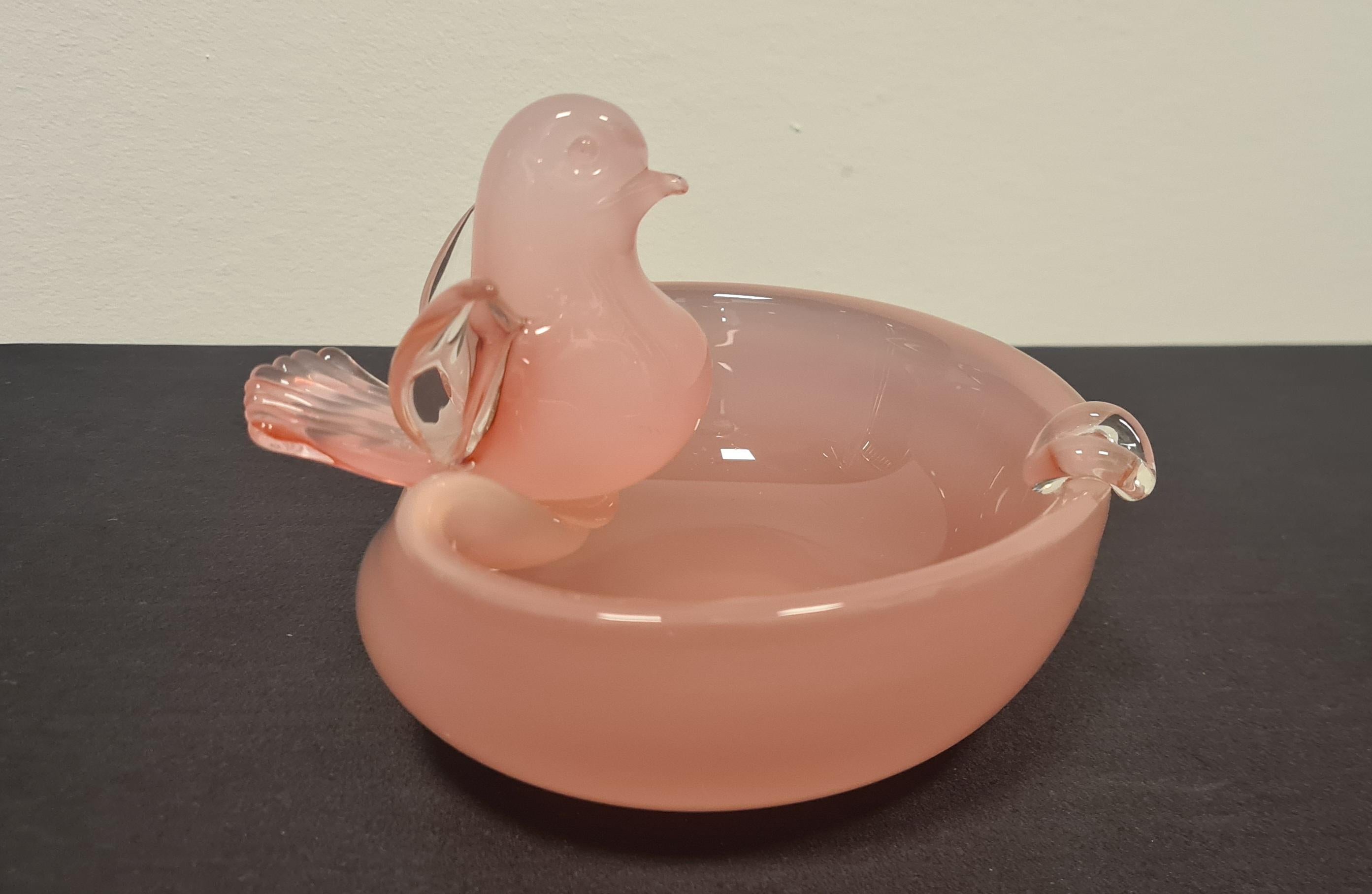 Glass Opalescent pink glass ashtray by Archimede Seguso For Sale