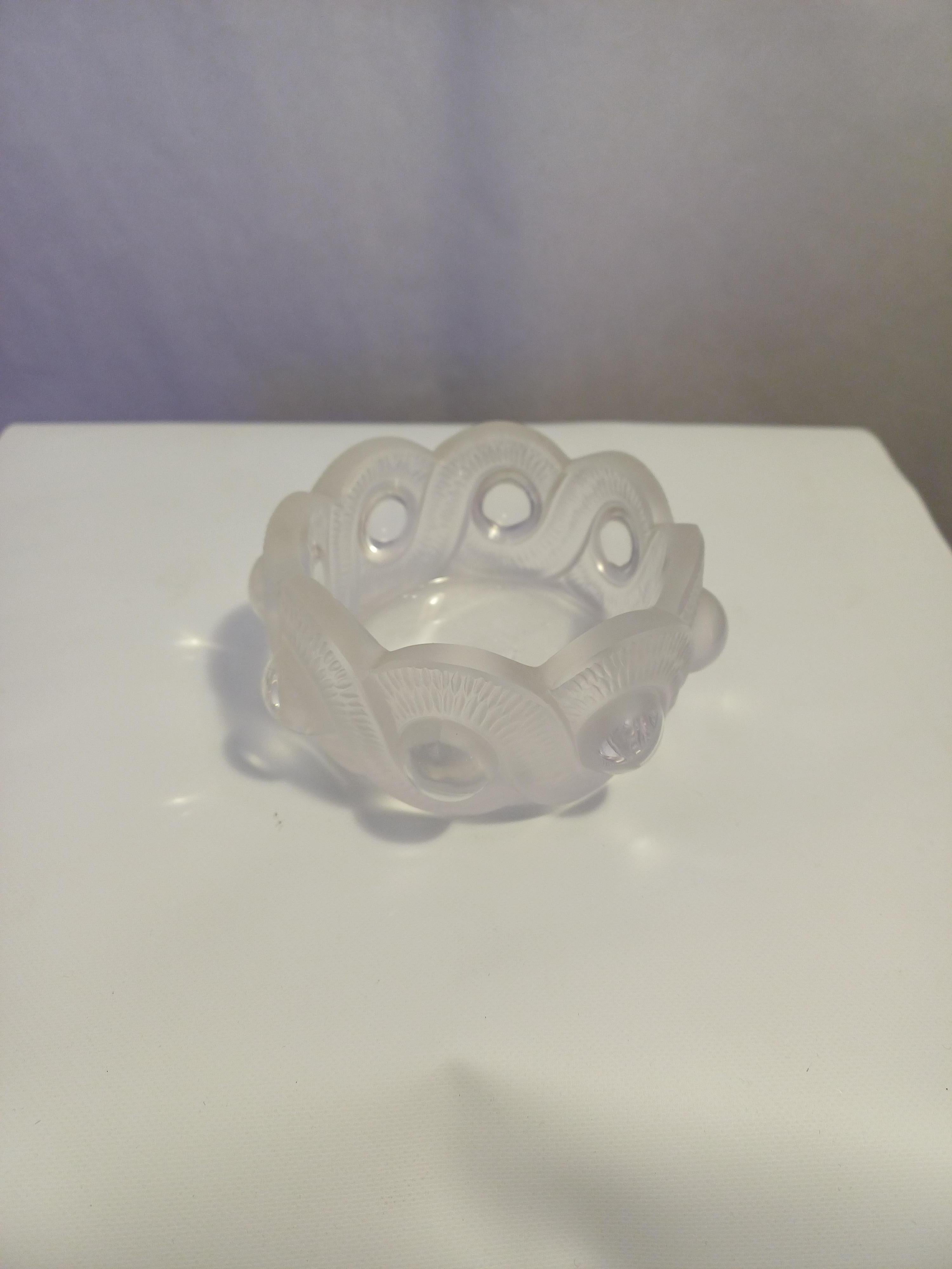Lalique signature glass ashtray or bowl For Sale 1