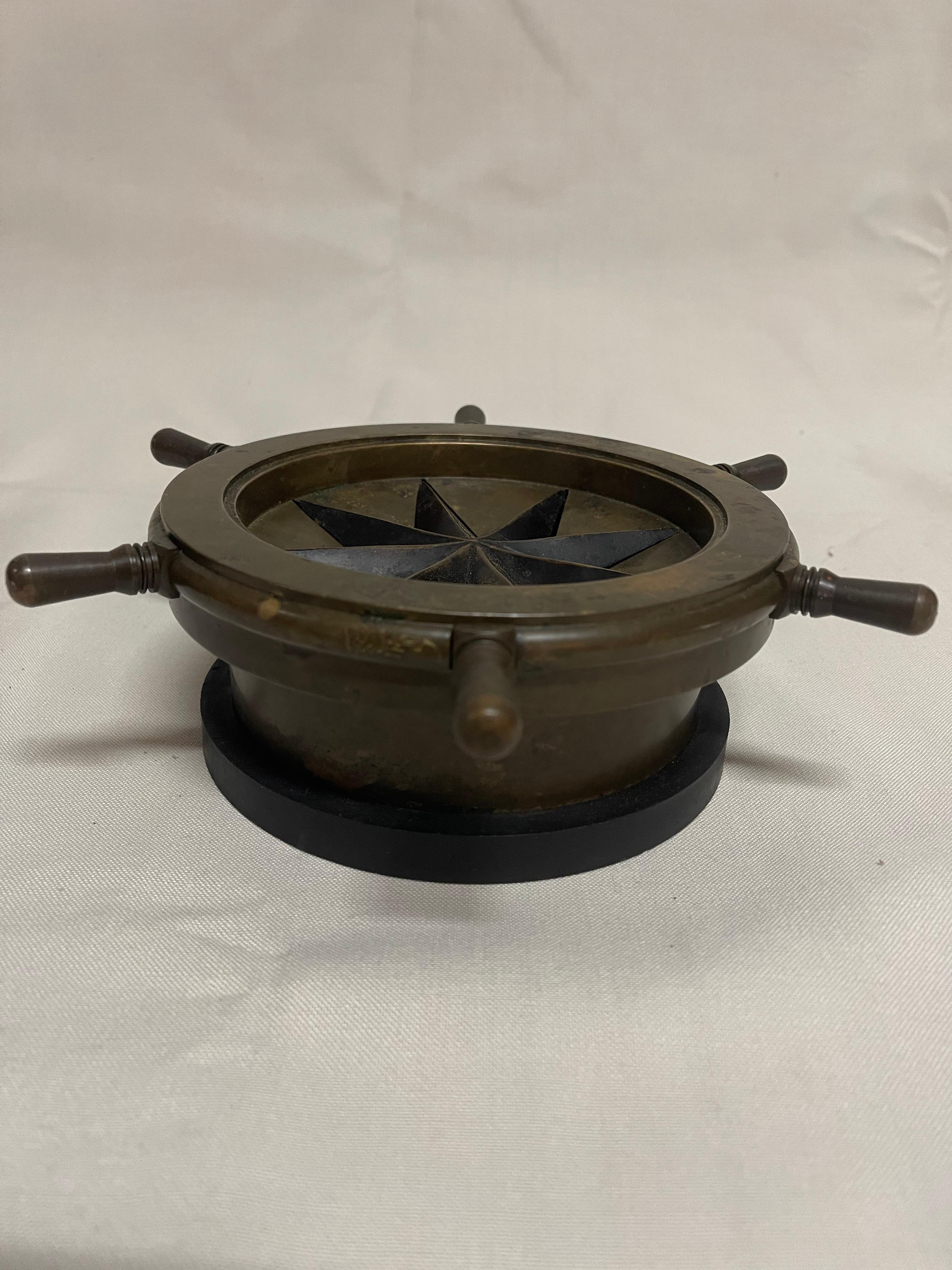 Other Brass starfish ashtray 1920s For Sale