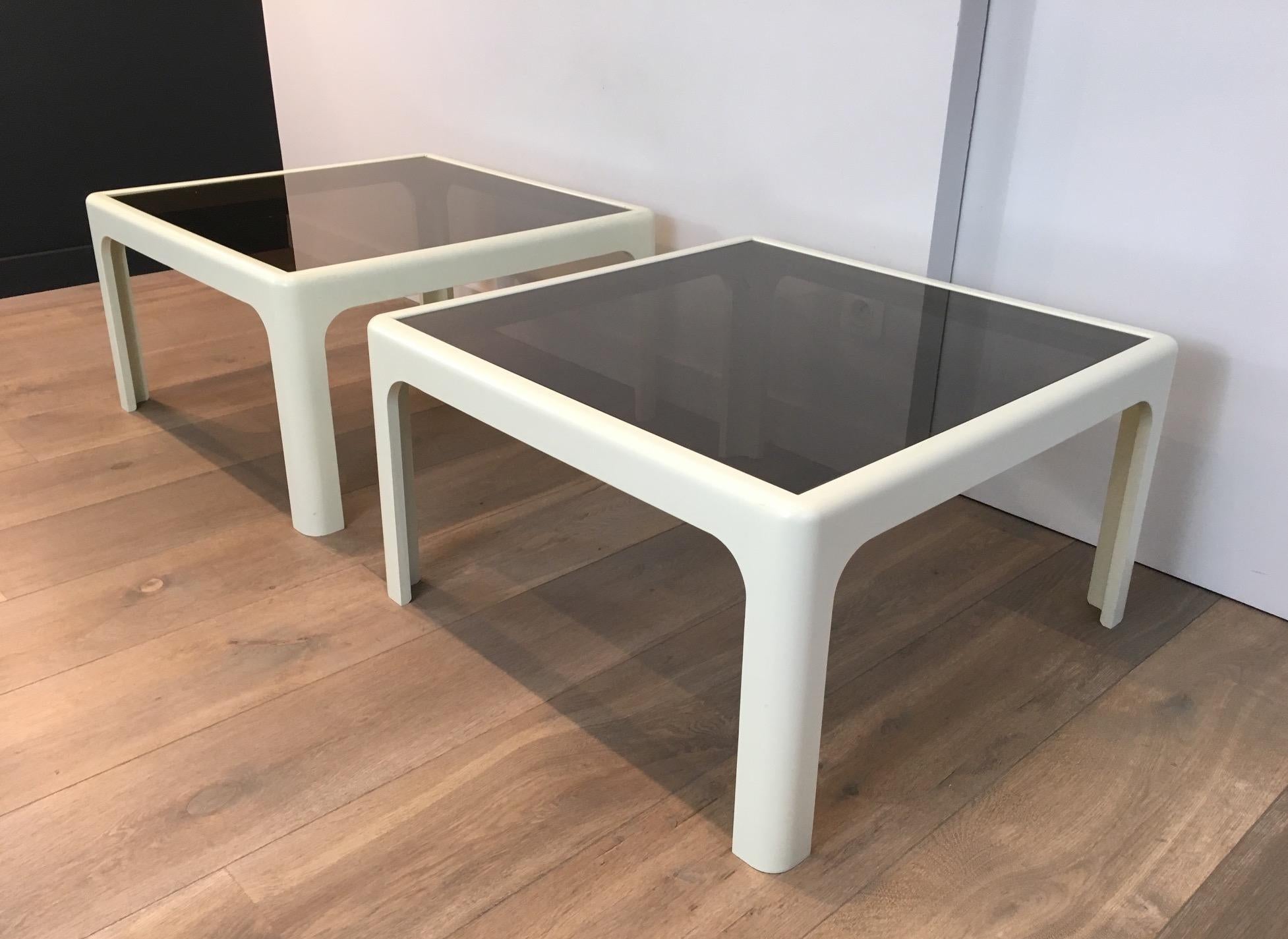 Pair of Large White Fiberglass Side Tables. German work signed Poschinger. 1970s For Sale 5