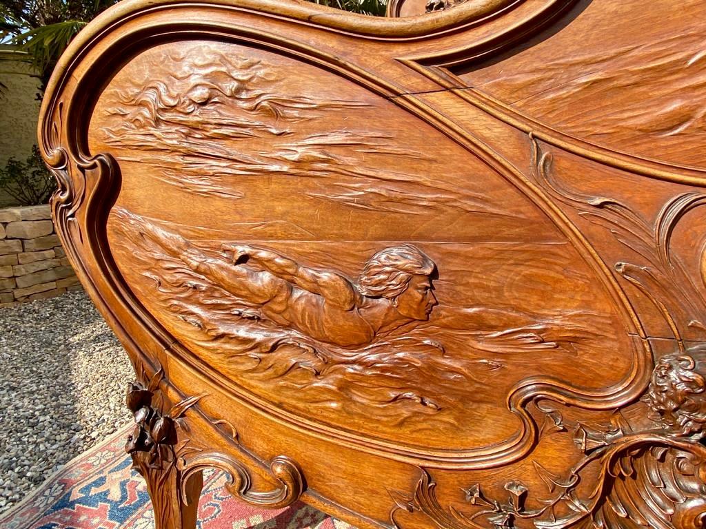 French Poseidon & Amphitrite, Art Nouveau Walnut Bed and Nightstand 19th Century For Sale