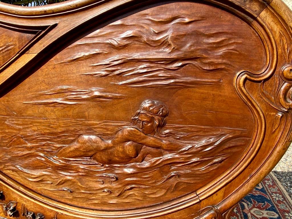 Carved Poseidon & Amphitrite, Art Nouveau Walnut Bed and Nightstand 19th Century For Sale