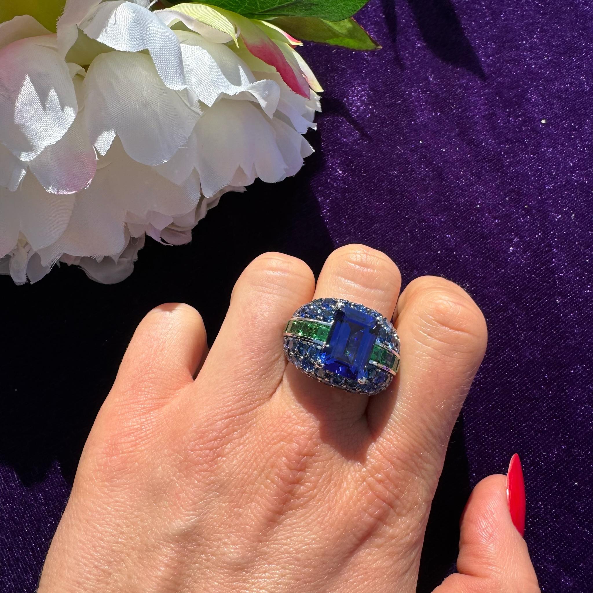 Women's Posh Blue Sapphire Tanzanite 18K White Gold Ring For Her For Sale