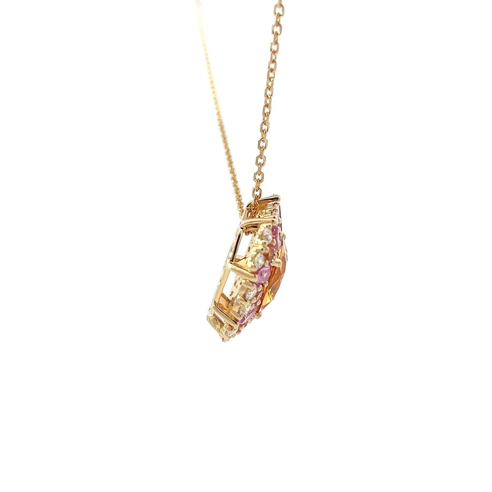 Collier exclusif en or jaune 18K avec citrine, saphirs et diamants Neuf - En vente à Genève, GE