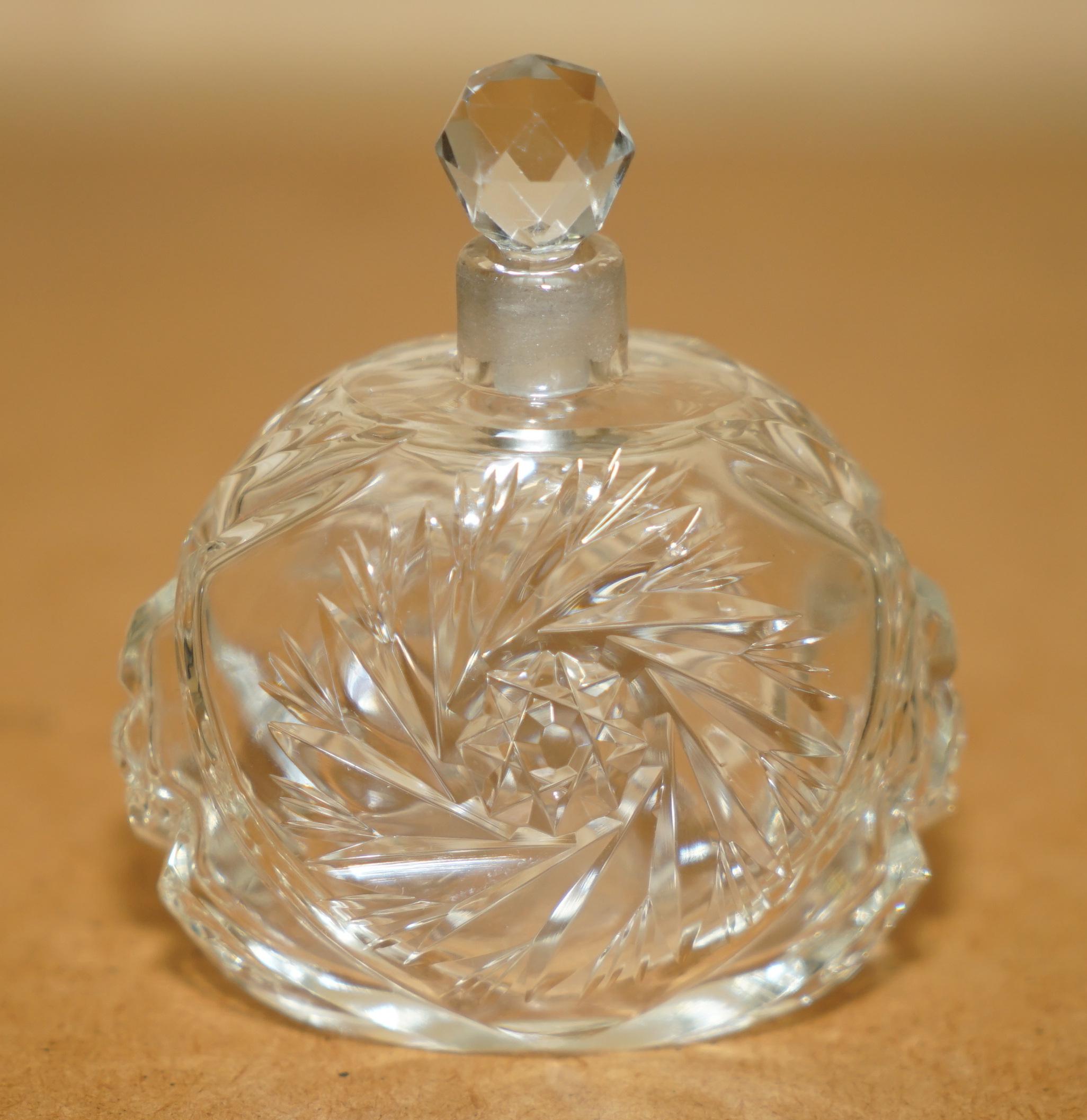 Art déco Robe de soirée de collection POSH FRENCH ANTIQUE CUT GLASS CRYSTAL en vente
