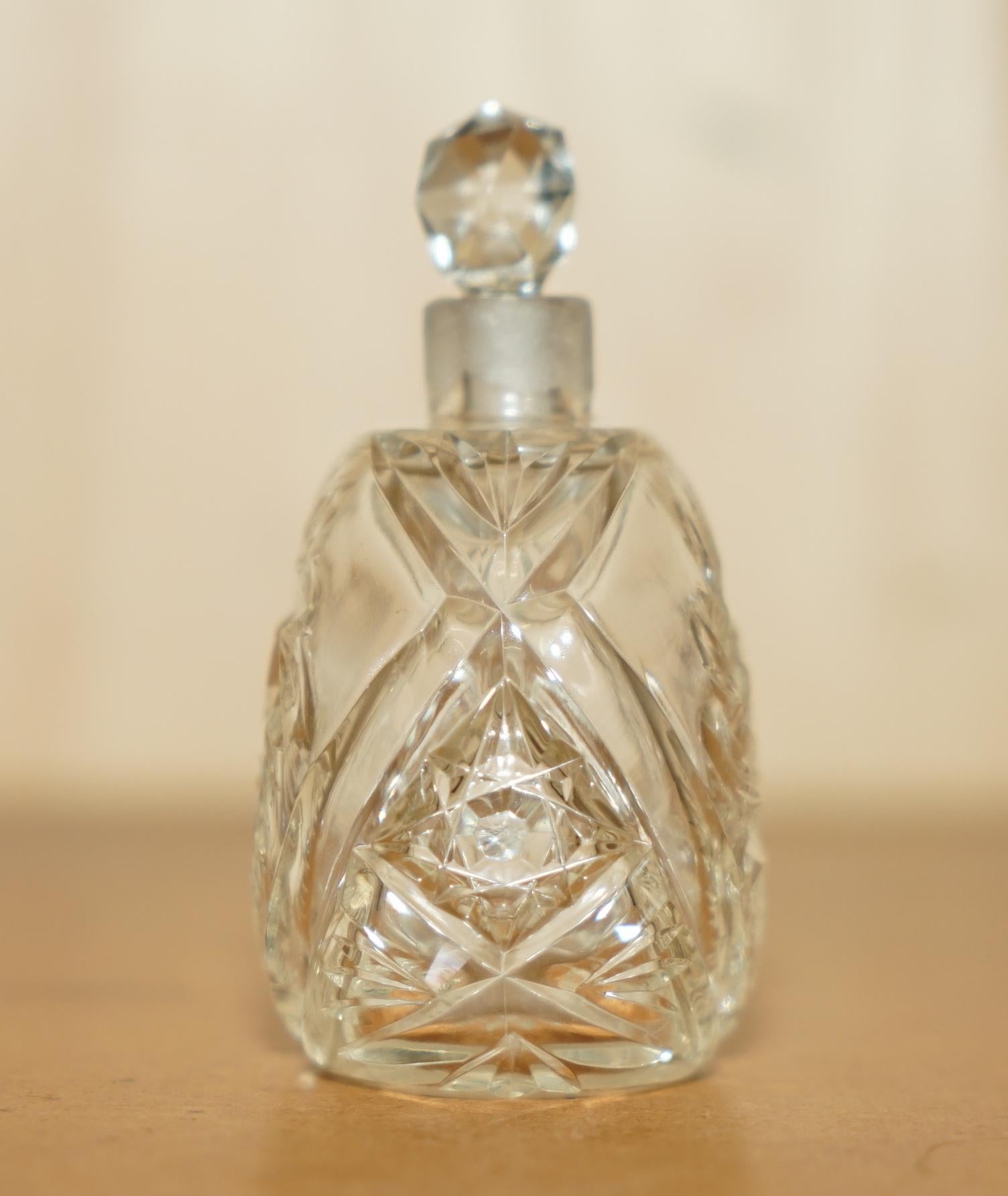 Français Robe de soirée de collection POSH FRENCH ANTIQUE CUT GLASS CRYSTAL en vente
