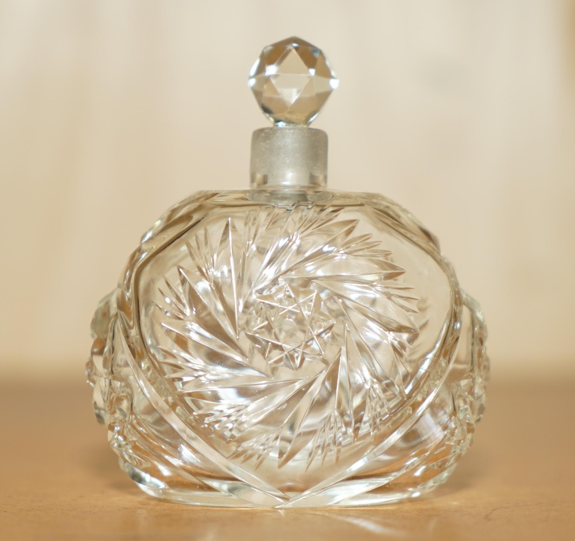 Fait main Robe de soirée de collection POSH FRENCH ANTIQUE CUT GLASS CRYSTAL en vente