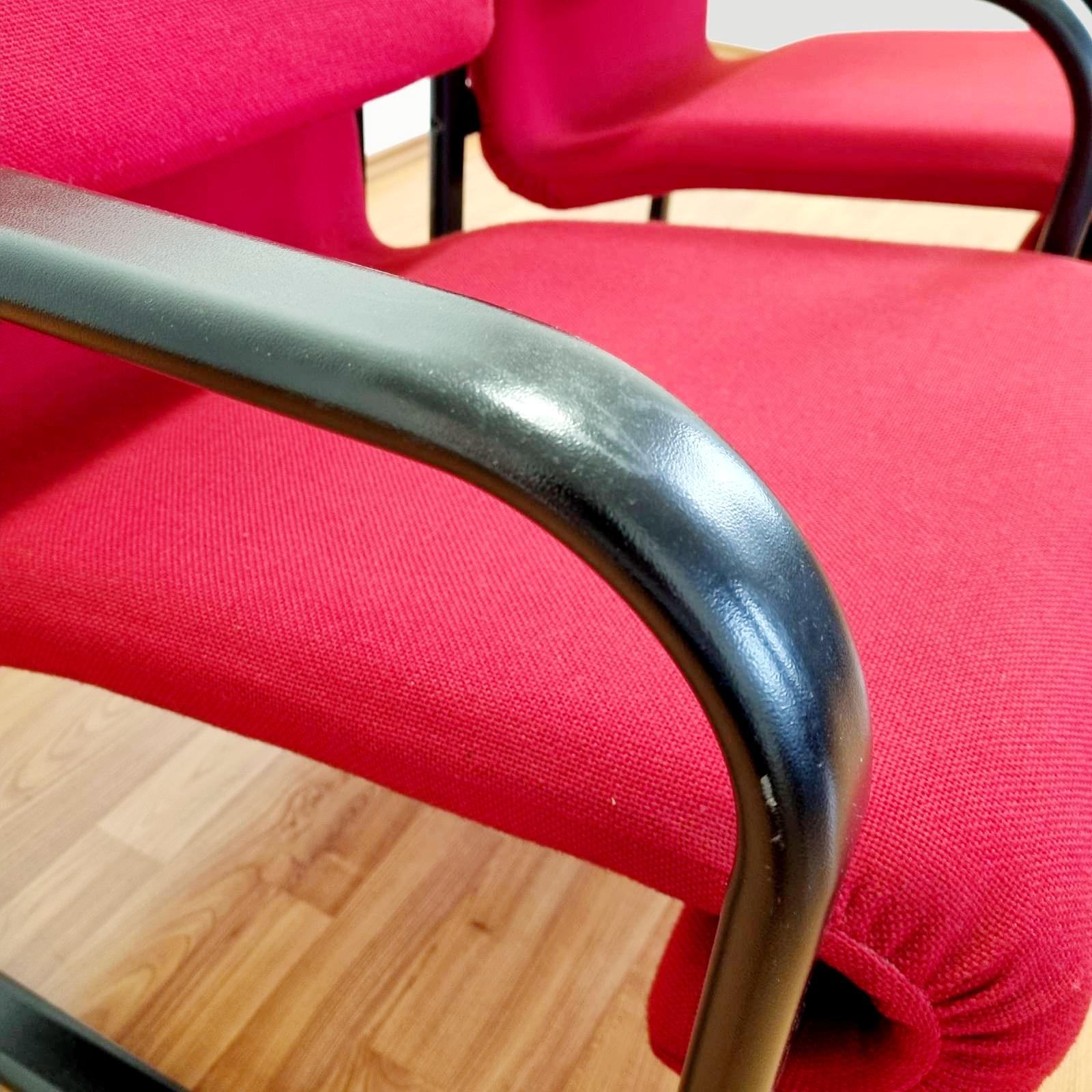Sillones rojos posmodernos de Arflex, Italia años 90 finales del siglo XX en venta