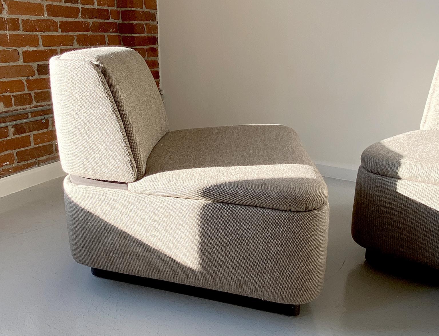 Wool Possible Eams, Charismatic Set Enclosing Three Lounge Chairs from the 1970s For Sale
