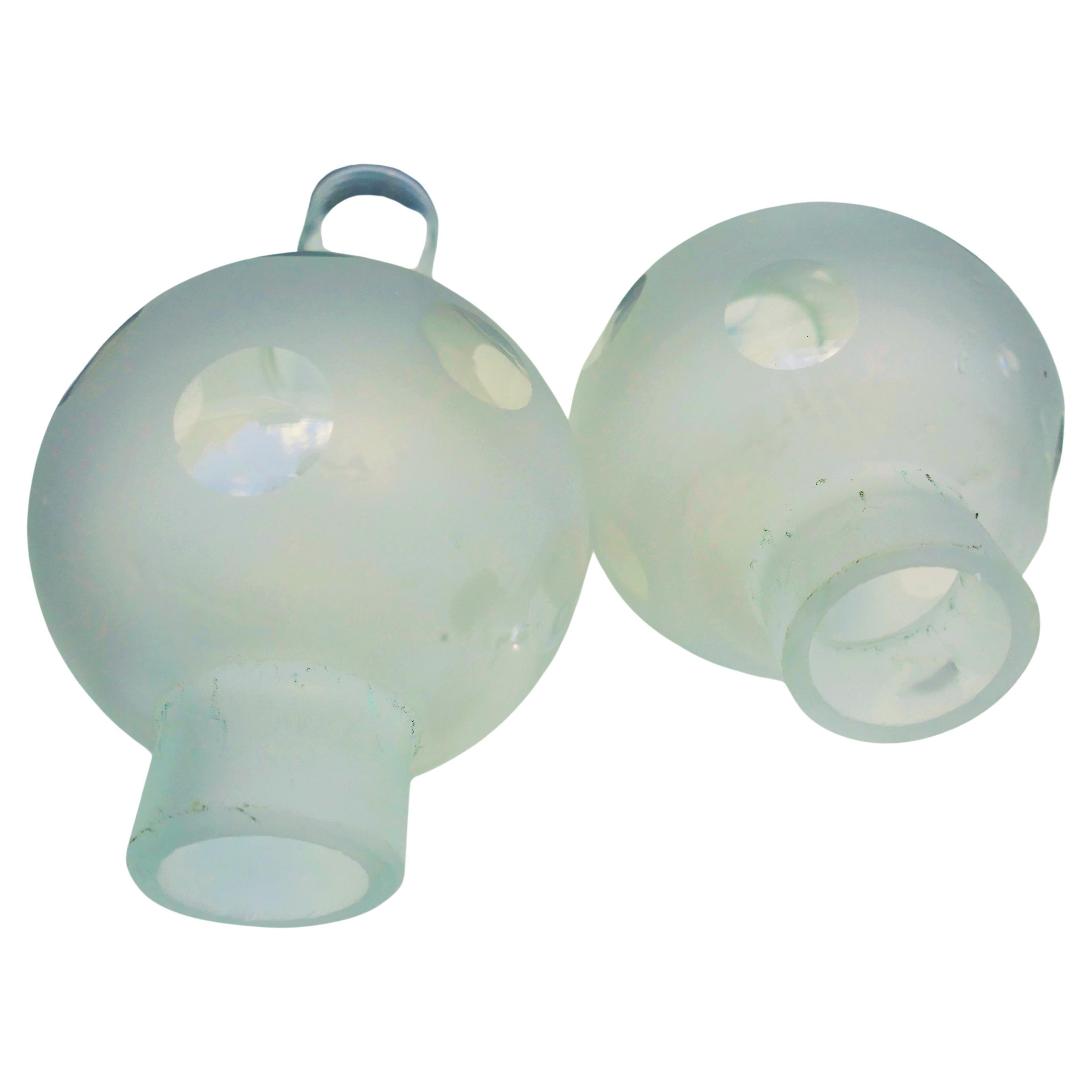 Applique possible Limoges Seguso or similar manufacture.
Three available.
Good condition.
Thanks