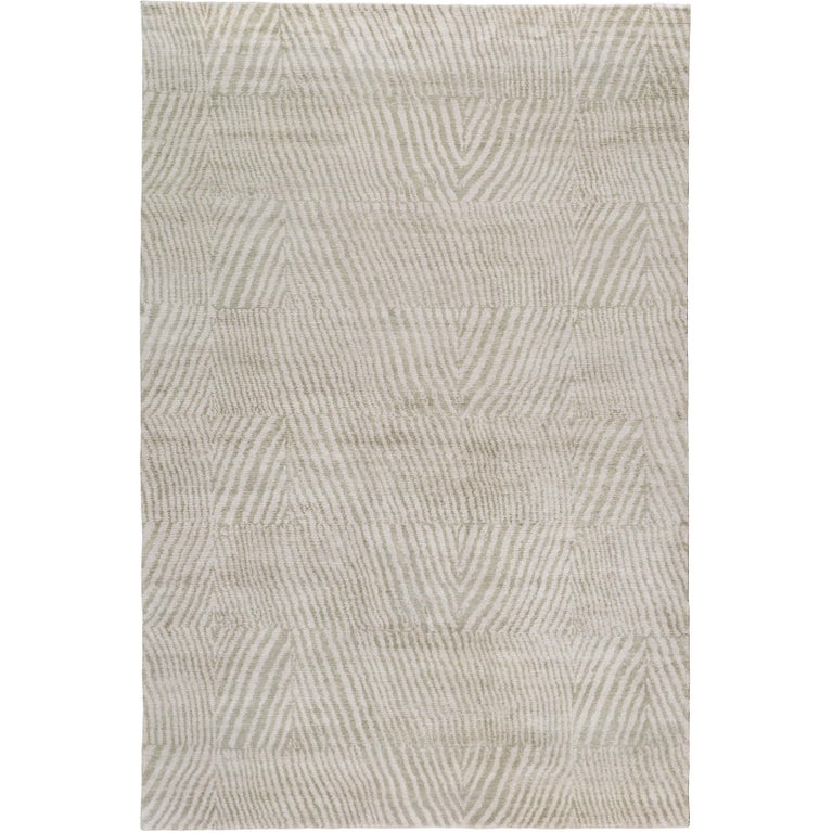 Post HandKnotted 6x4 Area Rug in Silk by Kelly Wearstler For Sale at