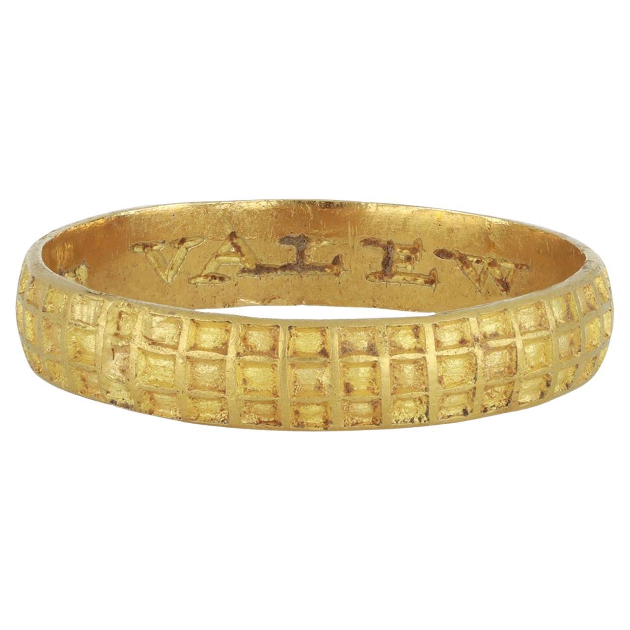 Post Medieval posy ring, ‘NOT VALEW BVT VERT’, circa 16th century.