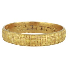 Post Medieval posy ring, ‘NOT VALEW BVT VERT’, circa 16th century.