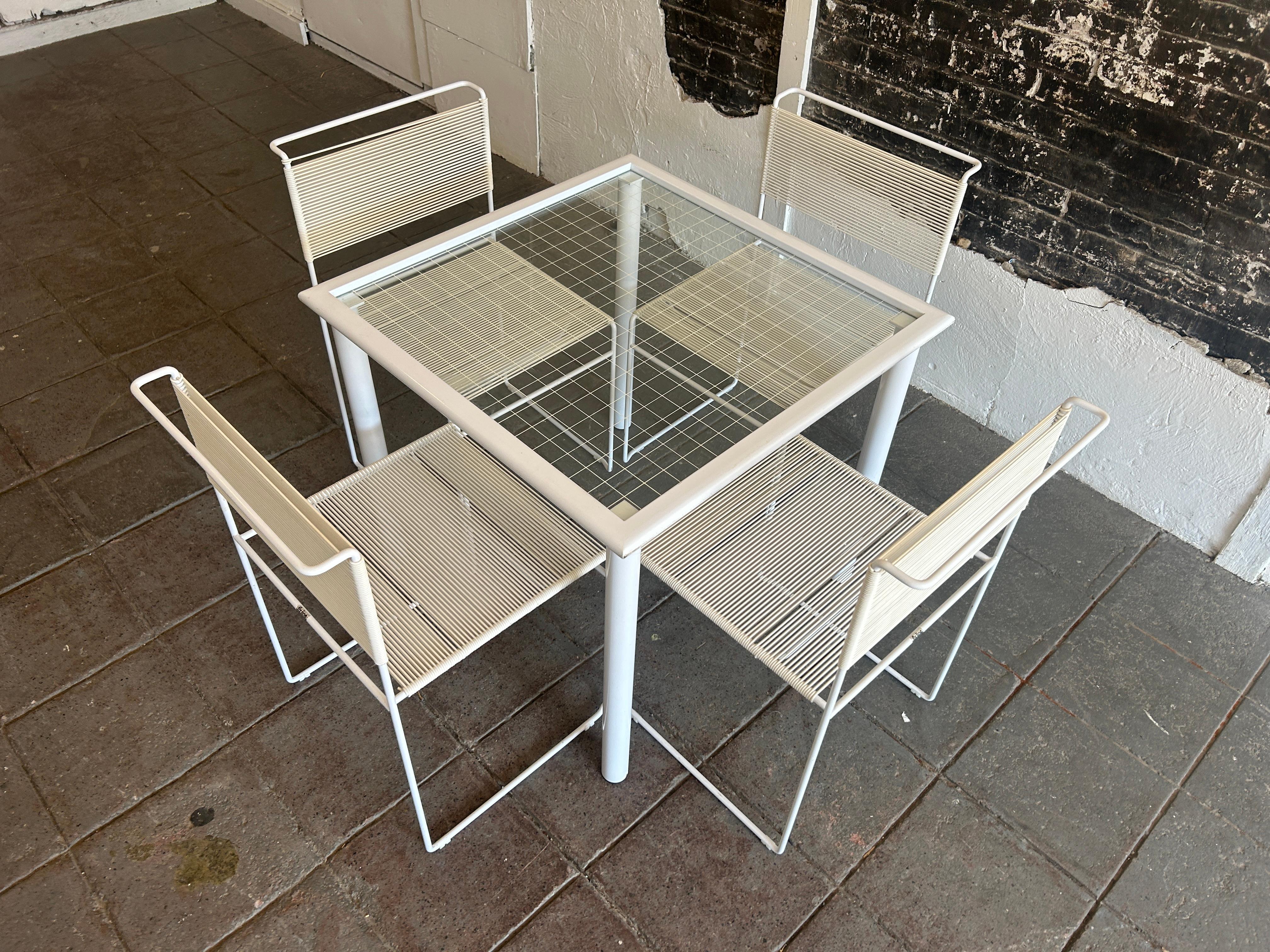 Post modern 1970s 4 Spaghetti chairs & grid table set by Giandomenico Belotti In Good Condition For Sale In BROOKLYN, NY