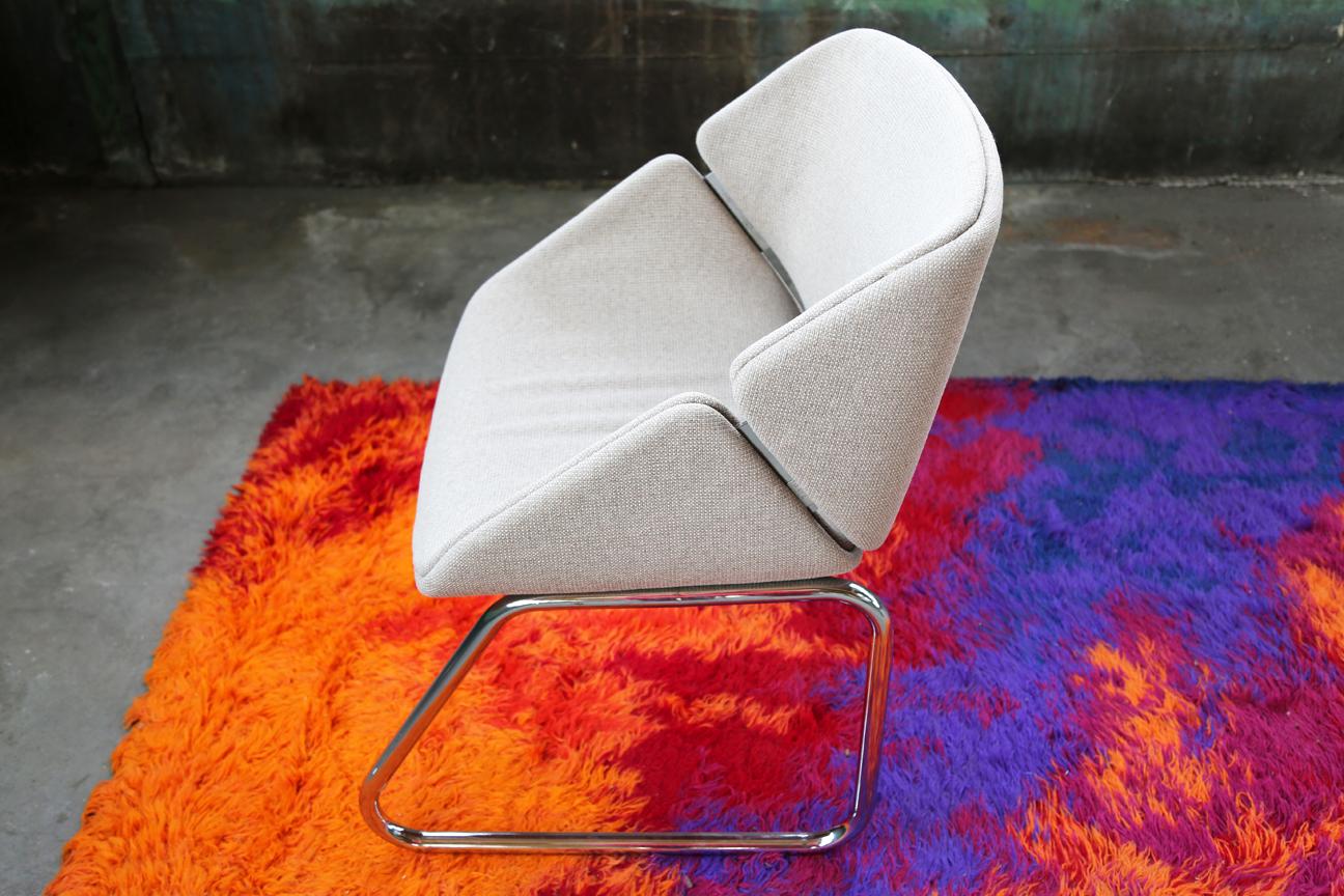 Post-Modern 1980s Cream Chrome Thonet Lounge Chair 1
