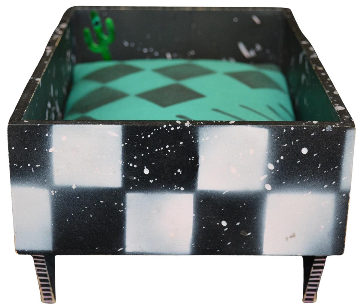 Post Modern 1980s Handmade Lacquered Box by Hollis Fingold, Signed For Sale 3