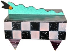 Handgefertigte lackierte Schachtel der Postmoderne der 1980er Jahre von Hollis Fingold, signiert