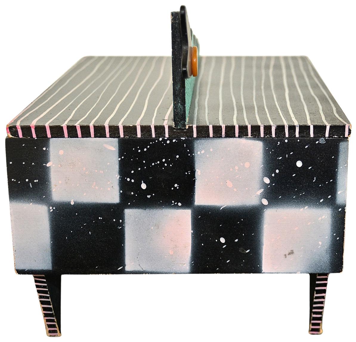 American Post Modern 1980s Handmade Lacquered Box by Hollis Fingold, Signed For Sale