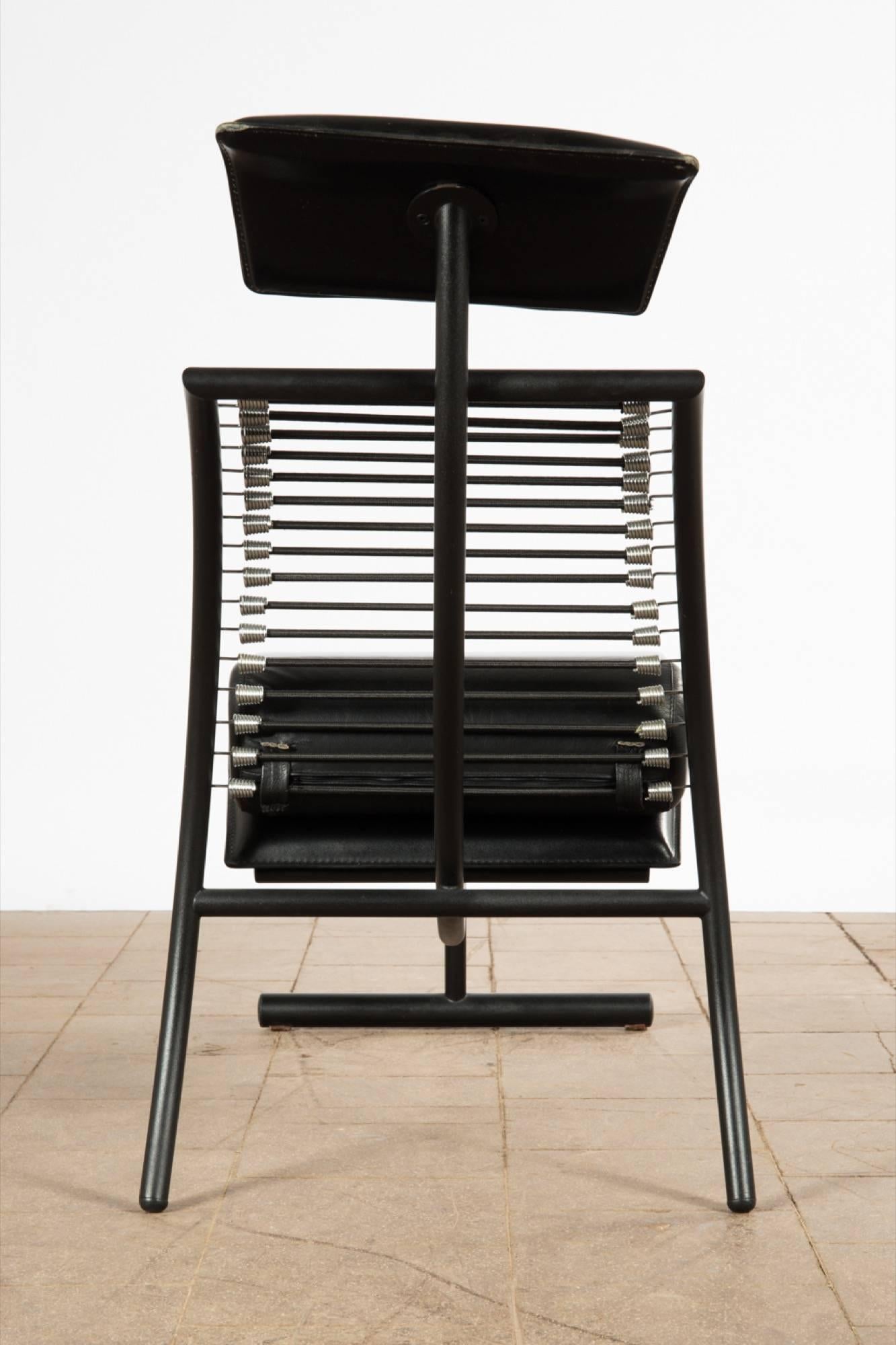 Metal Postmodern Italian Chaise Lounge Chair, 1980s For Sale