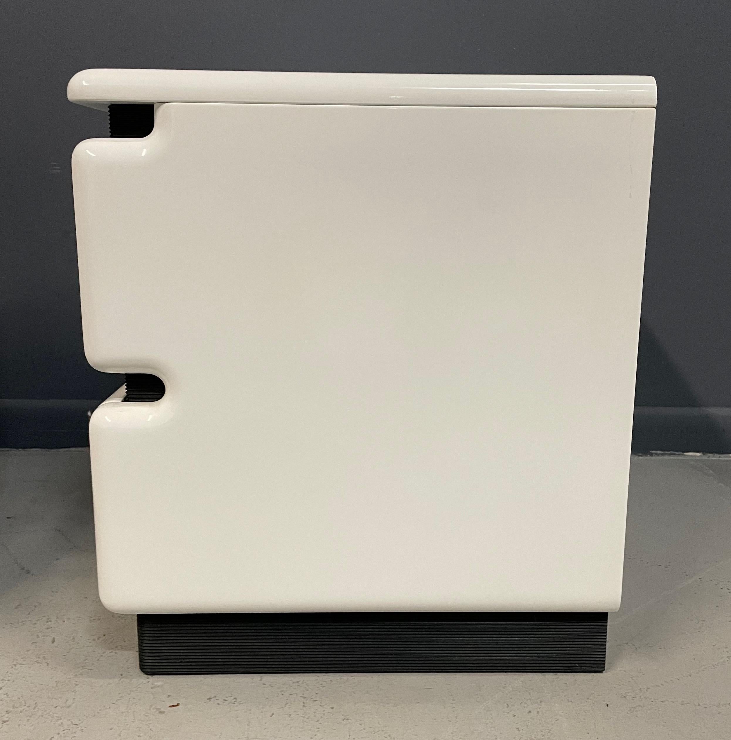 Post-Modern 1980s Lacquered White Nightstands W/Rubber Accents by Roger Rougier 4