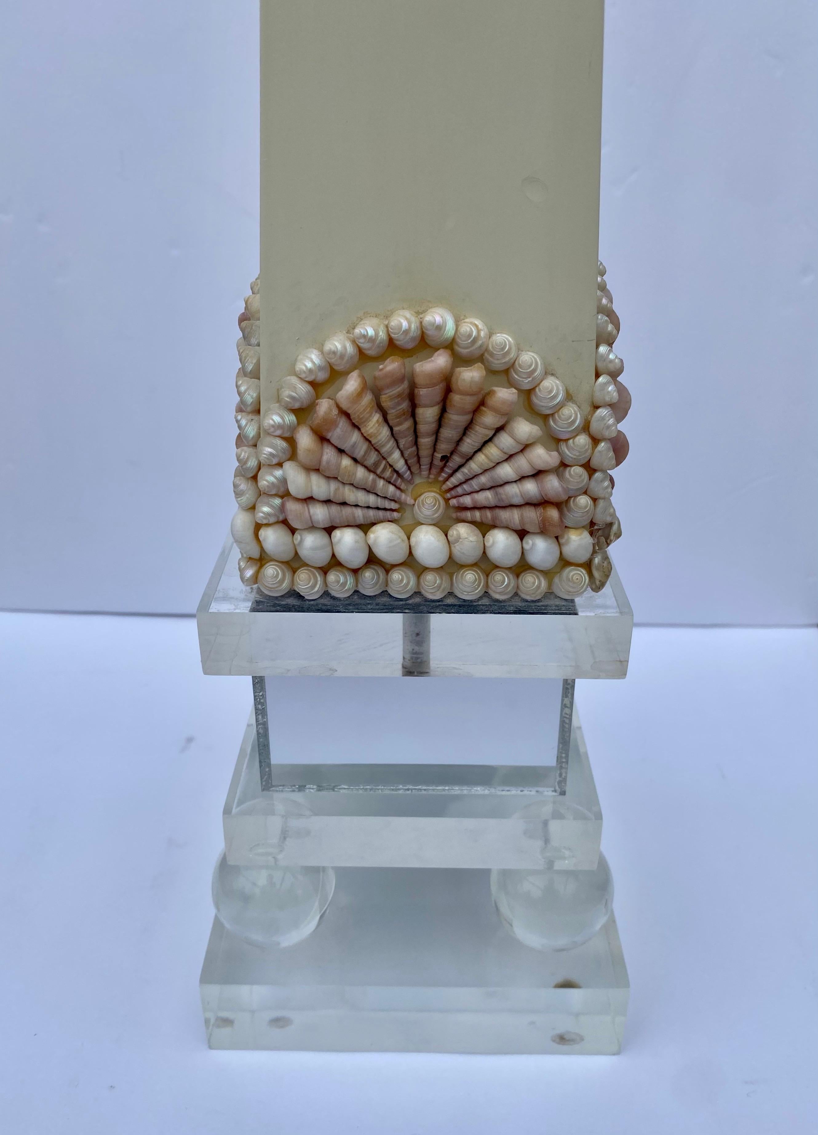 Post Modern 1980s Lucite Shell Seashell Mirror Lacquer Obelisk Table Sculpture For Sale 4