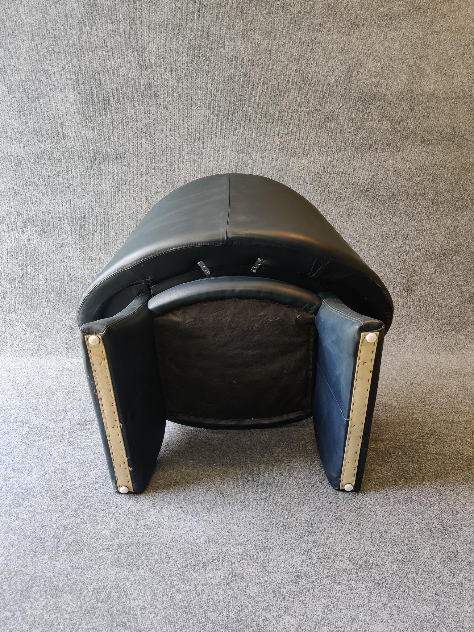 Post-Modern 1980s, Sculptural Dark Blue Leather Lounge Chair Pierre Paulin Style For Sale 4