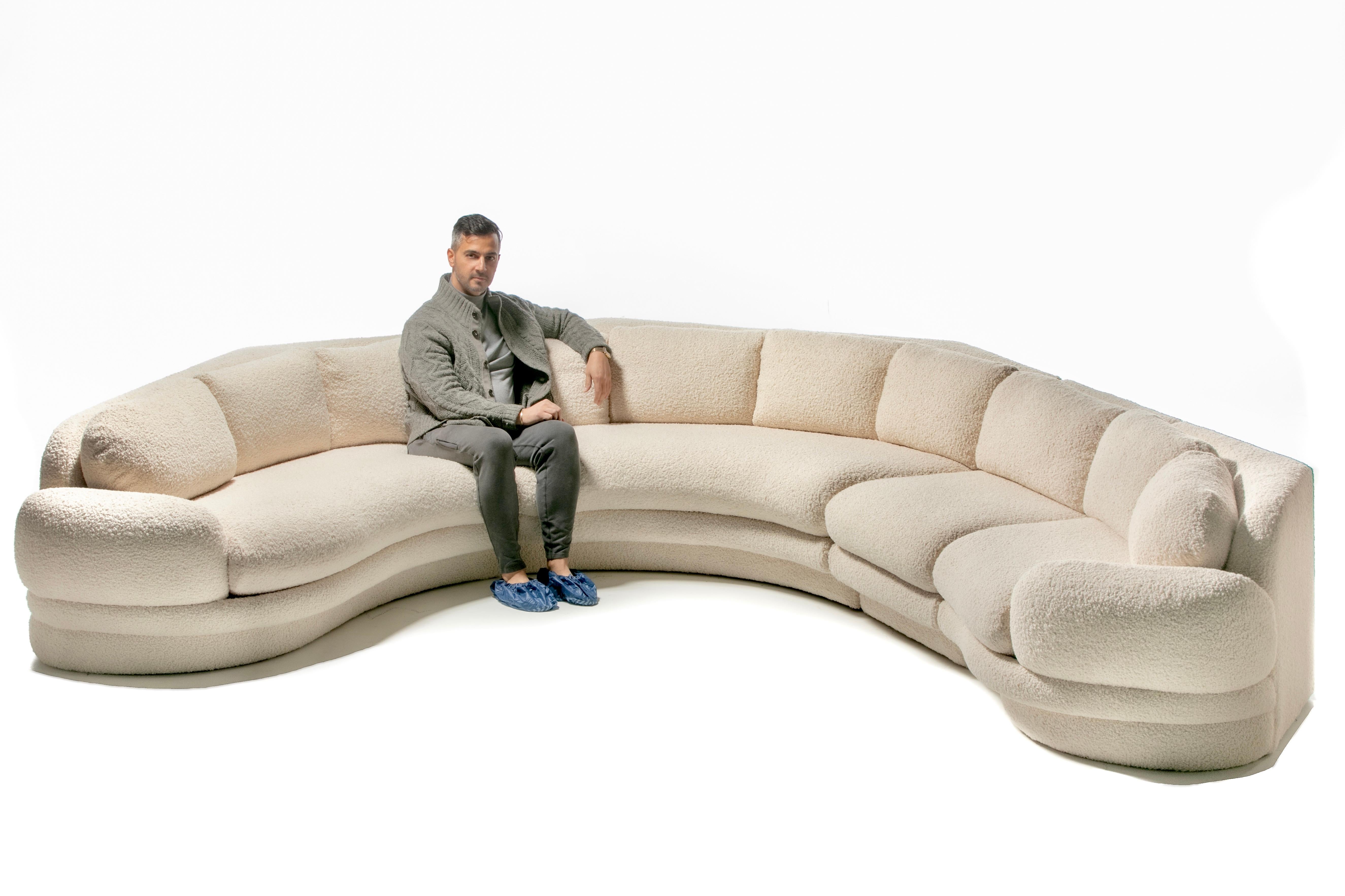 Post-Modern-Sofa in Plüsch-Elfenbein-Weiß, 1990er Jahre, Preview (Ende des 20. Jahrhunderts) im Angebot