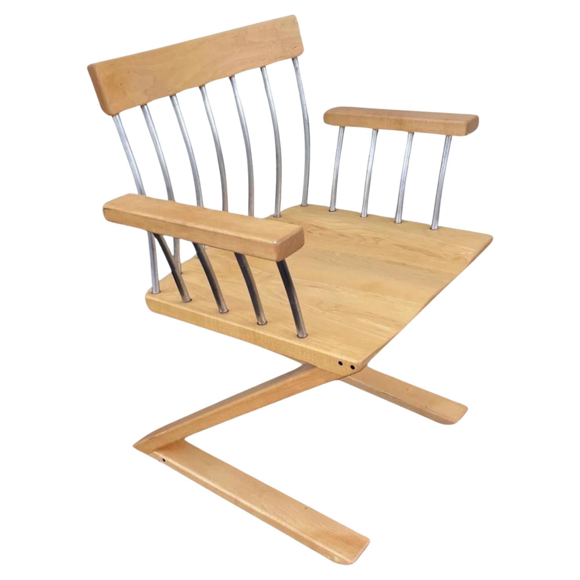 Sedia a sbalzo post-moderna degli anni 
90 in Wood e alluminio con telaio a Z in vendita