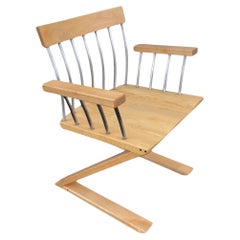 Chaise cantilever moderne post-moderne des années 1990 en bois et aluminium avec cadre en Z