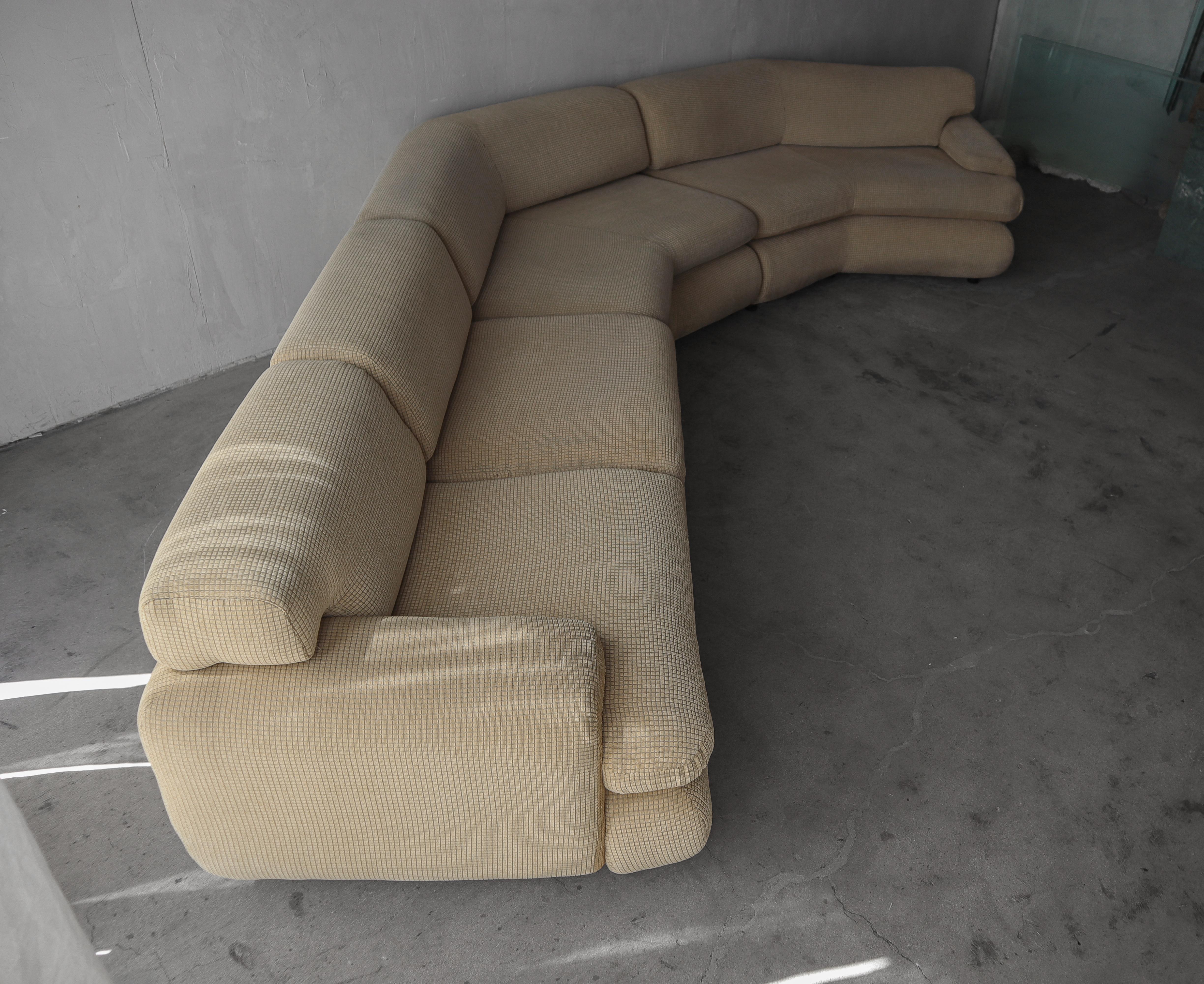 Post Modern 3 Piece Sectional Sofa by Preview In Fair Condition For Sale In Las Vegas, NV