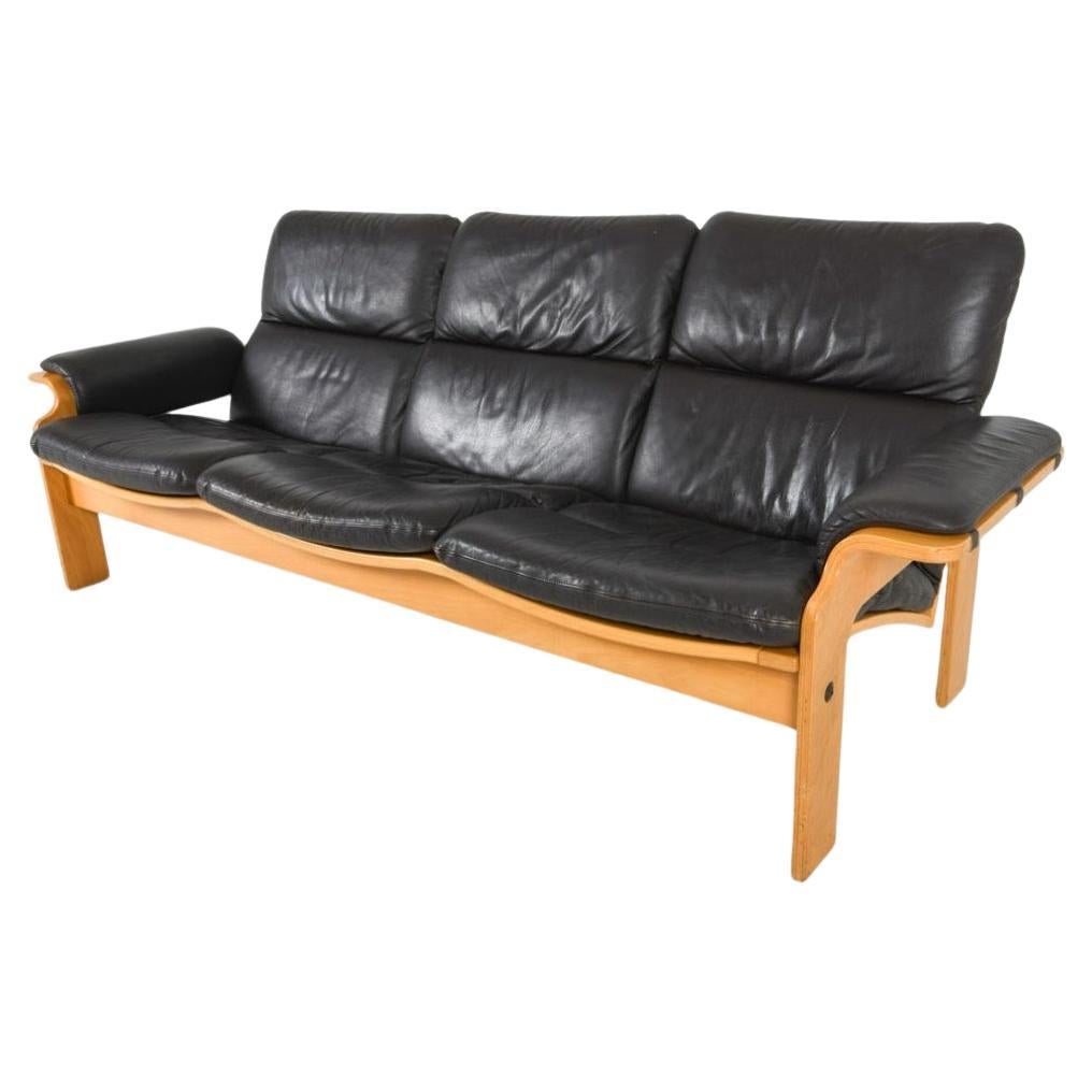 Post modern 3 seat sofa black bentwood Beech thin frame made in Germany In Good Condition For Sale In Brooklyn, NY