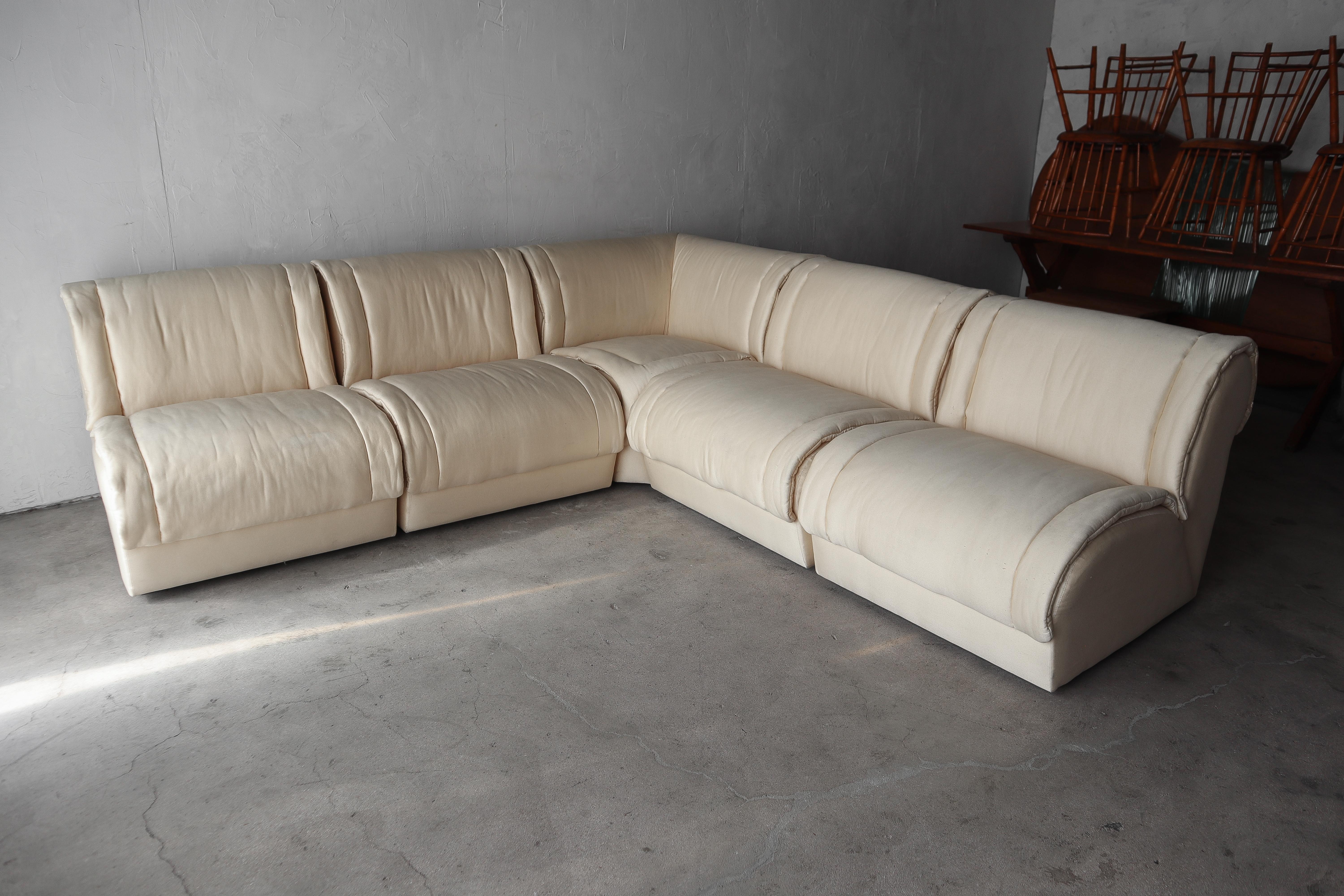 Postmodernes 6teiliges modulares Sofa im Zustand „Relativ gut“ im Angebot in Las Vegas, NV