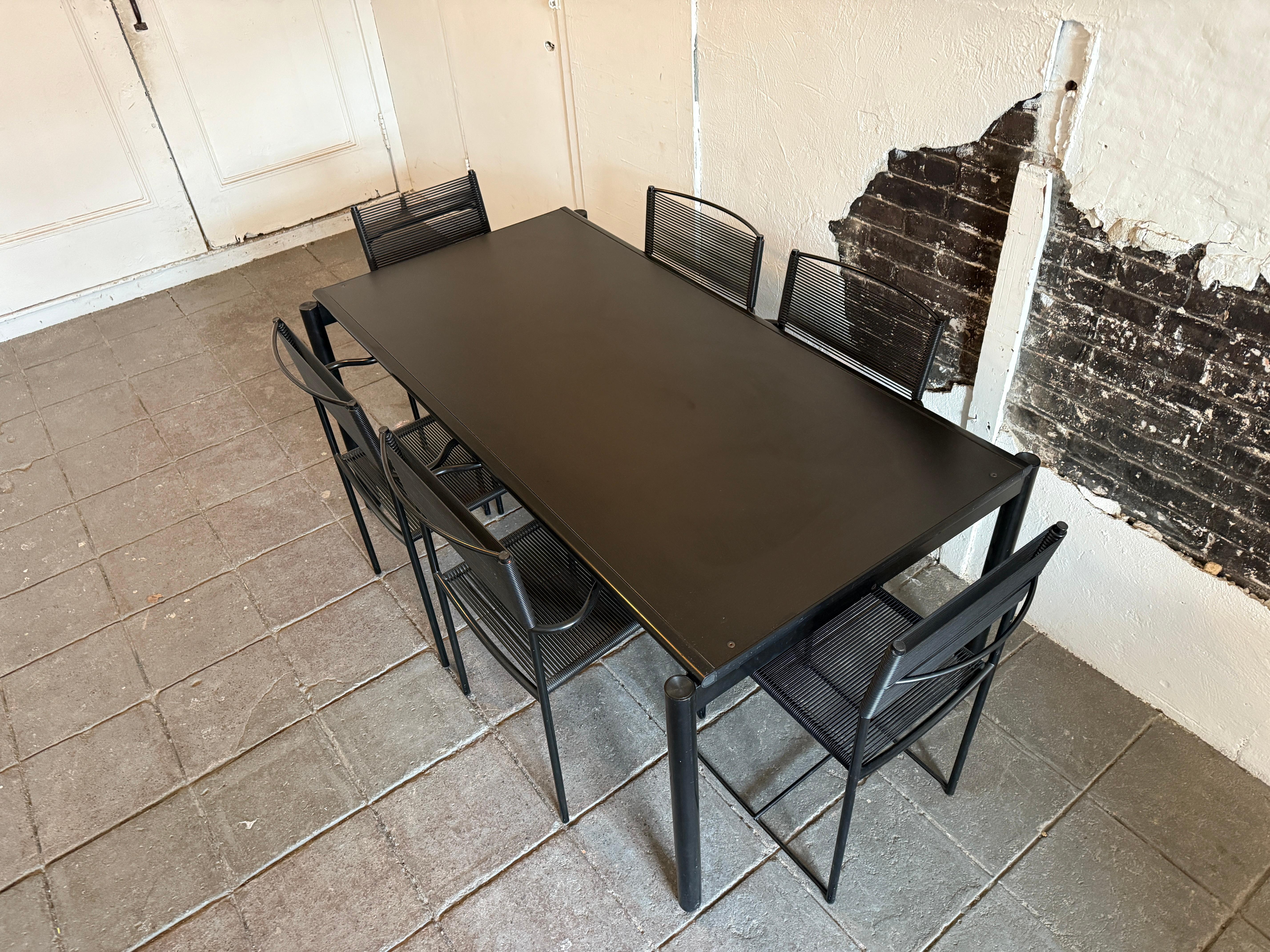 Steel Post modern 6 Black Spaghetti Patio chairs & table set by Giandomenico Belotti For Sale