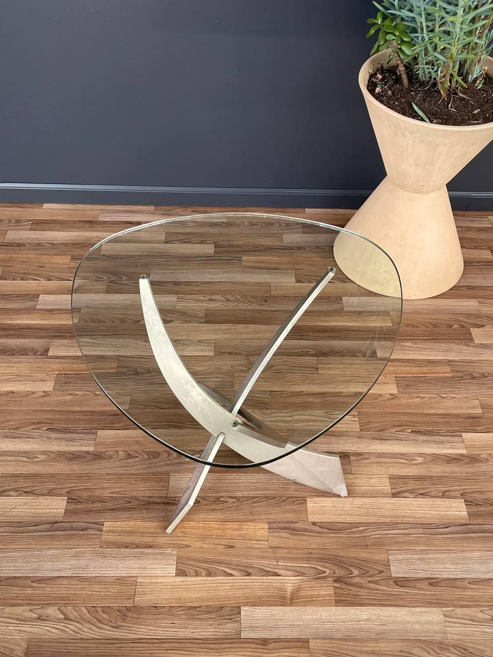 Américain Table d'appoint abstraite en acier et verre post-moderne de Carl Muller en vente