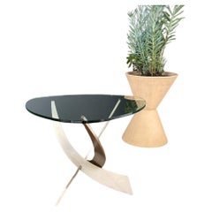 Postmoderner Beistelltisch aus abstraktem Stahl und Glas von Carl Muller