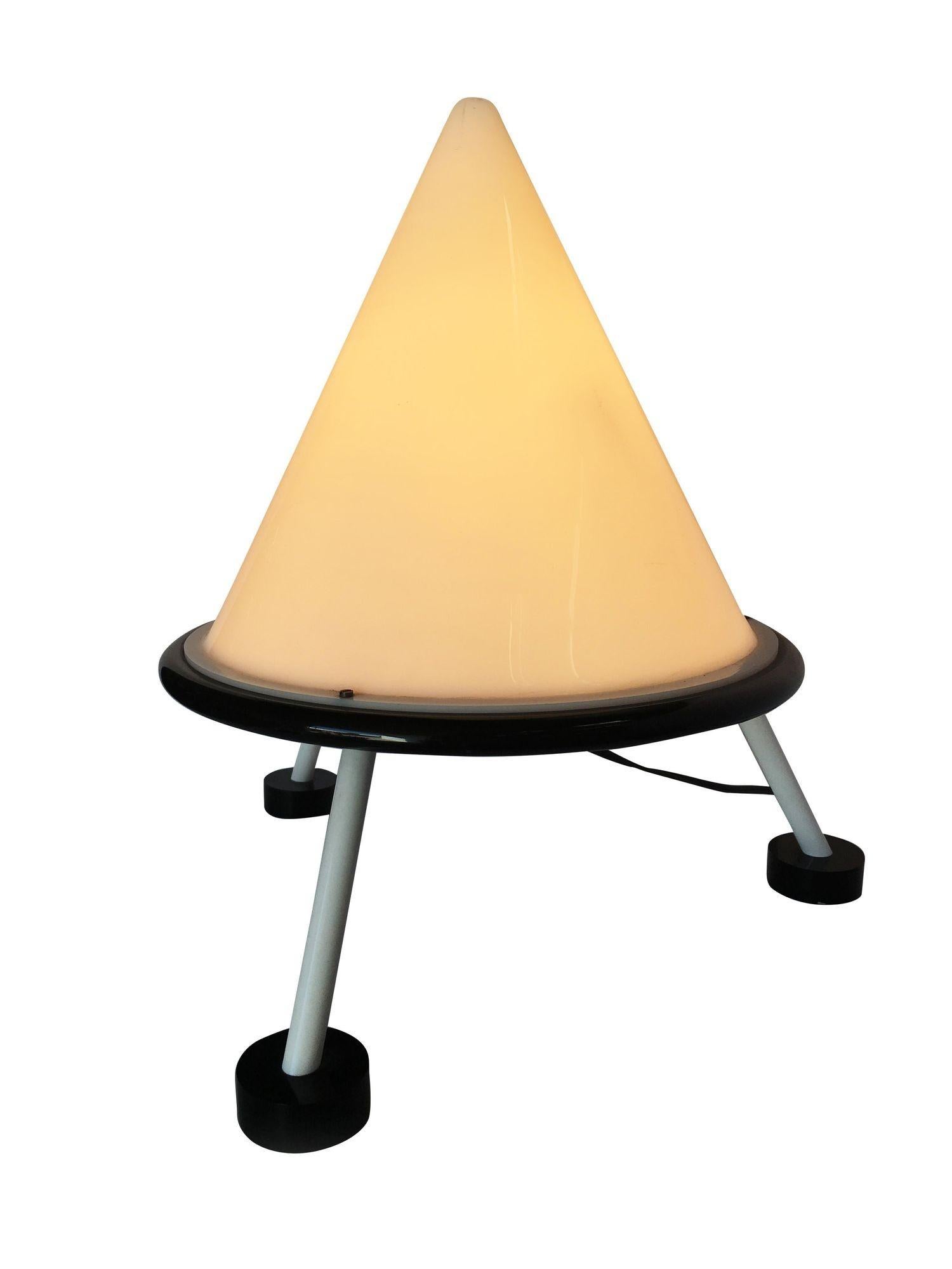 Post Modern Acrylic Geometric Cone Table Lamp For Sale 4