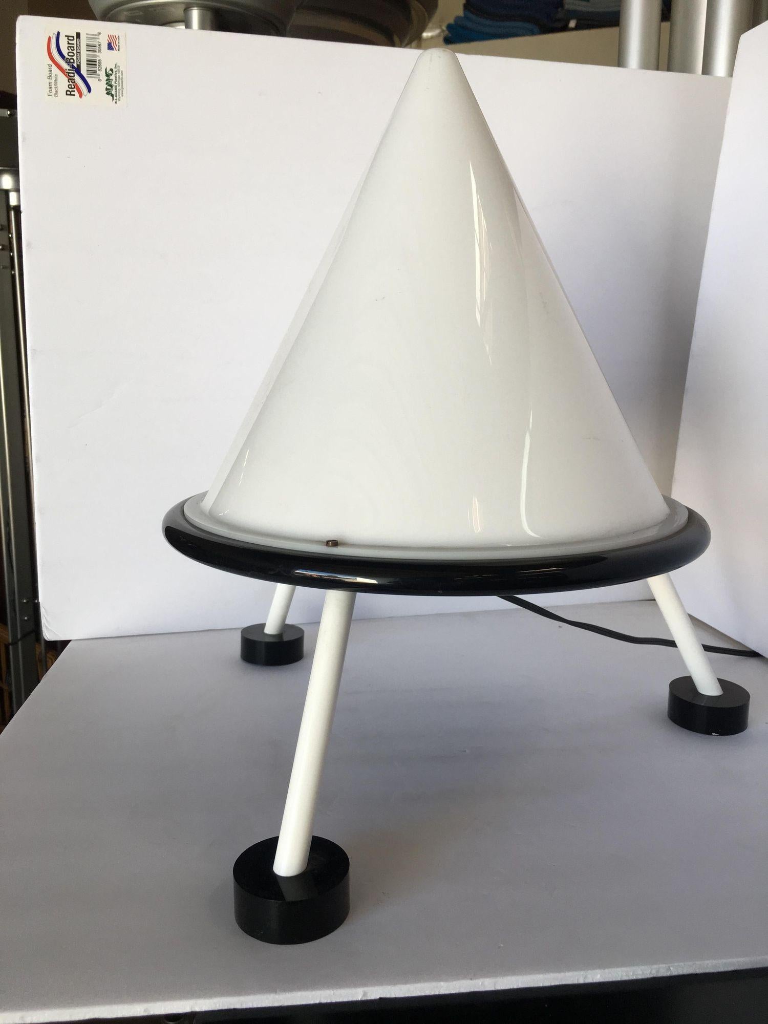 Late 20th Century Post Modern Acrylic Geometric Cone Table Lamp For Sale