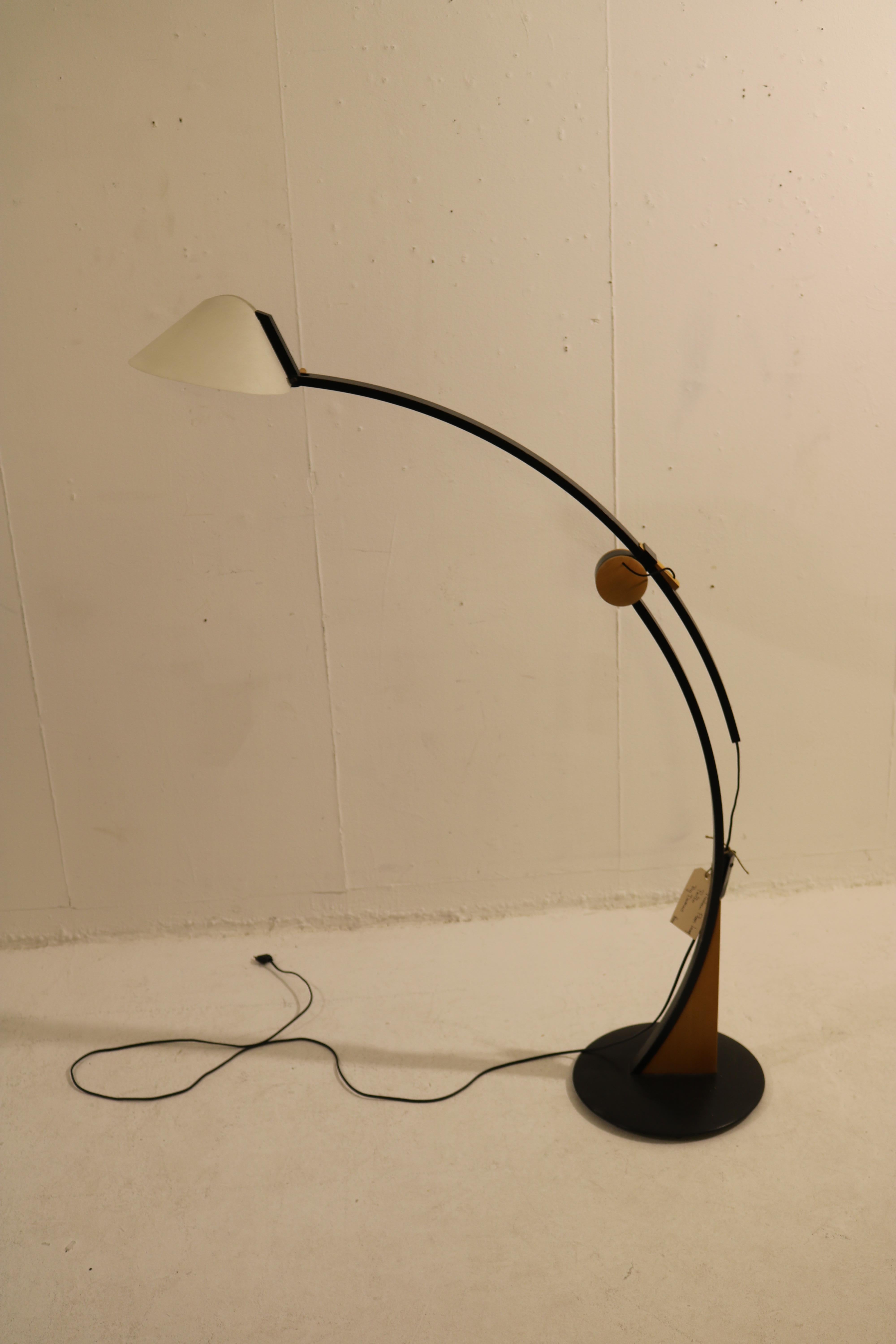 Post modern adjustable floorlamp by Mario Vivaldi for Domus, model Pollo For Sale 5