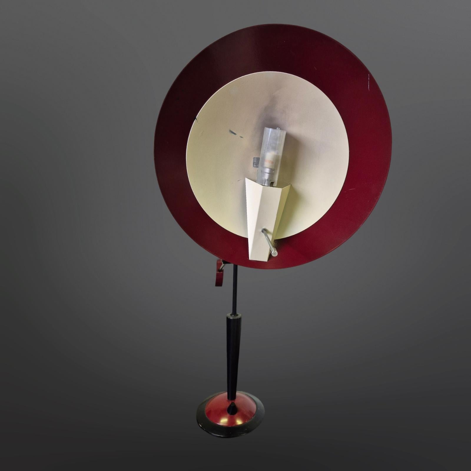 Metal Post modern adjustable lamp by Herda, Netherlands 1980s For Sale