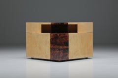 Postmoderner Aldo Tura Konsolen-Eckschrank-Beistelltisch, Italien, 1970er Jahre