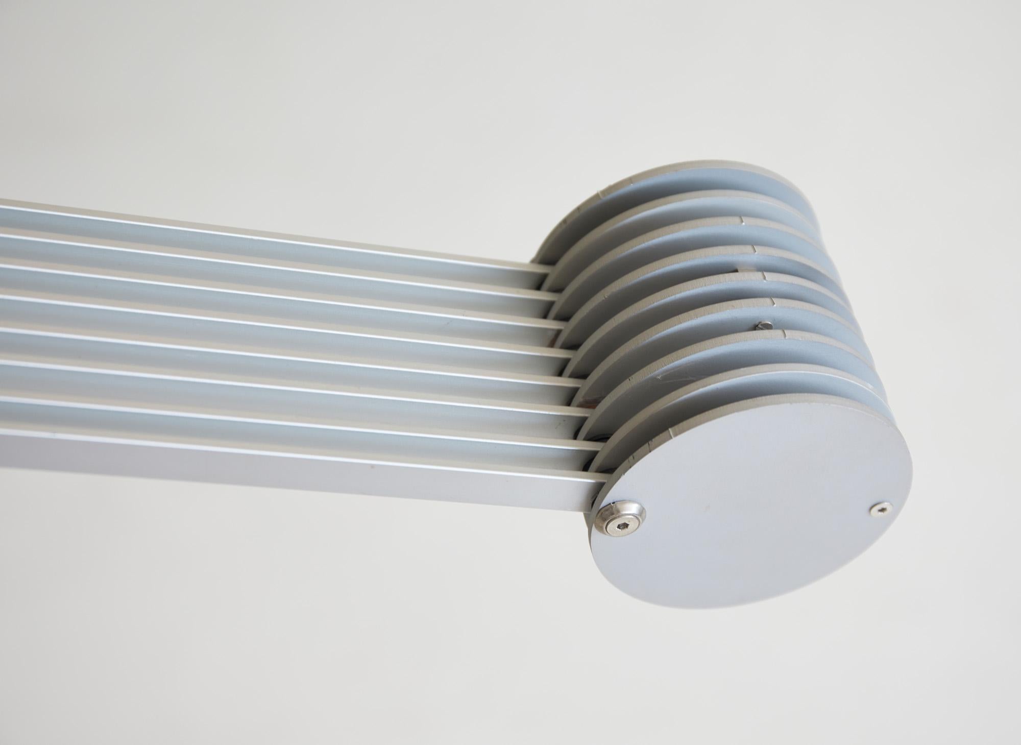 Lampadaire ajustable post-moderne en aluminium par Bernhard Bartels Allemagne 1990 en vente 1