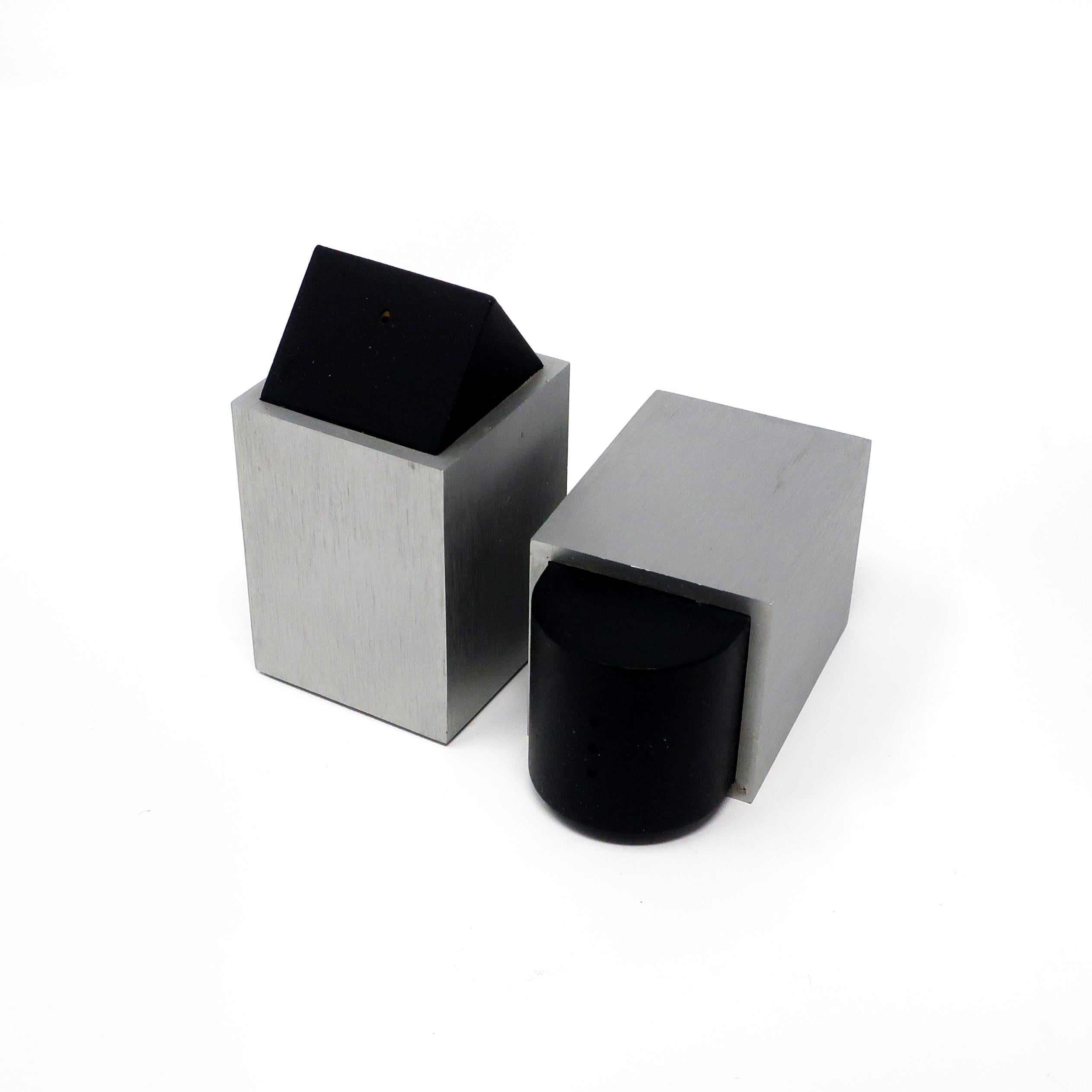 Postmodern Aluminum Salt and Pepper by David Tisdale for Elika In Good Condition In Brooklyn, NY