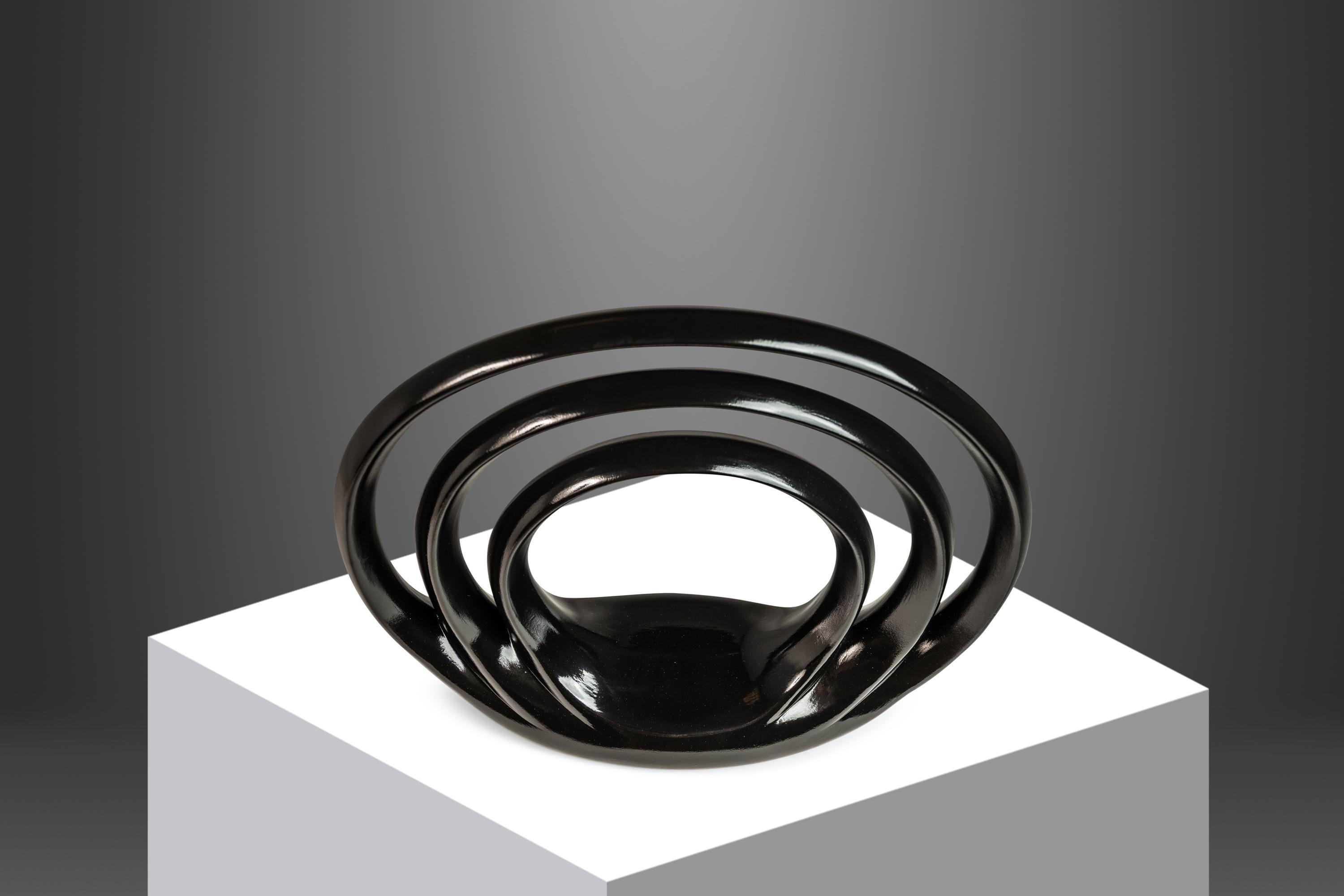 Fin du 20e siècle Sculpture Art déco post-moderne en porcelaine, États-Unis, vers 1980 en vente