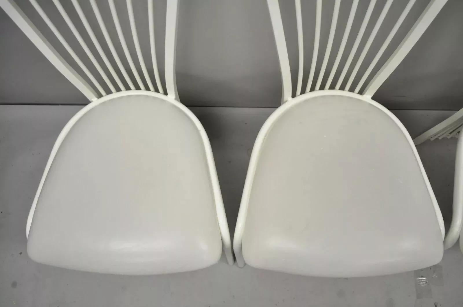 Postmoderne Esszimmerstühle aus Metall mit Fächerrückenlehne im Art-déco-Stil von Liberty – 4er-Set (Unbekannt) im Angebot