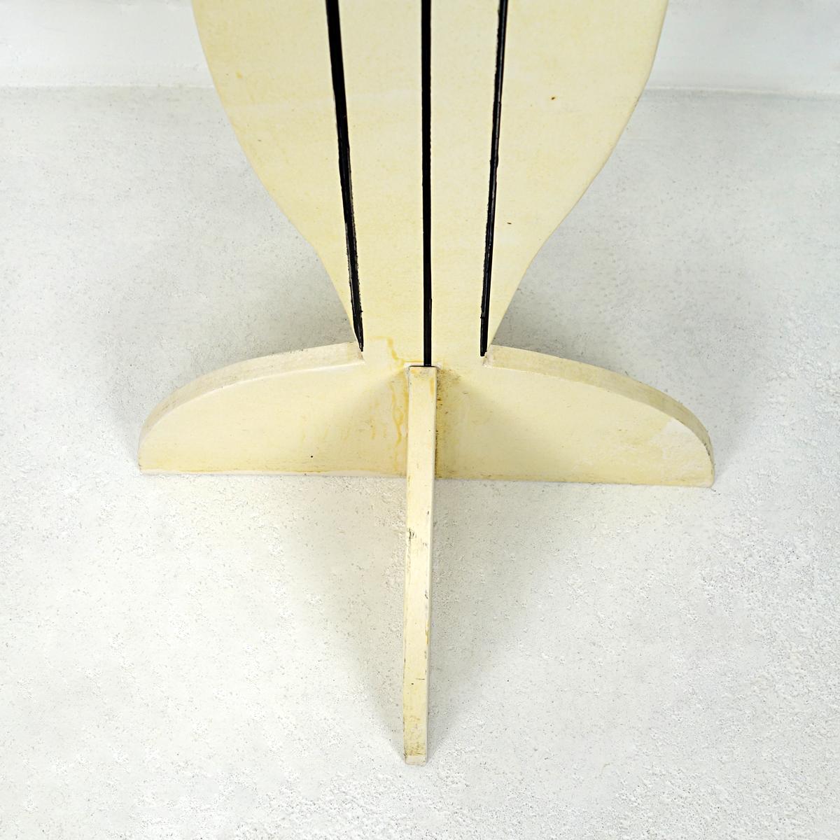 Piantana postmoderna in stile Art Deco a forma di elegante signora in vendita 2